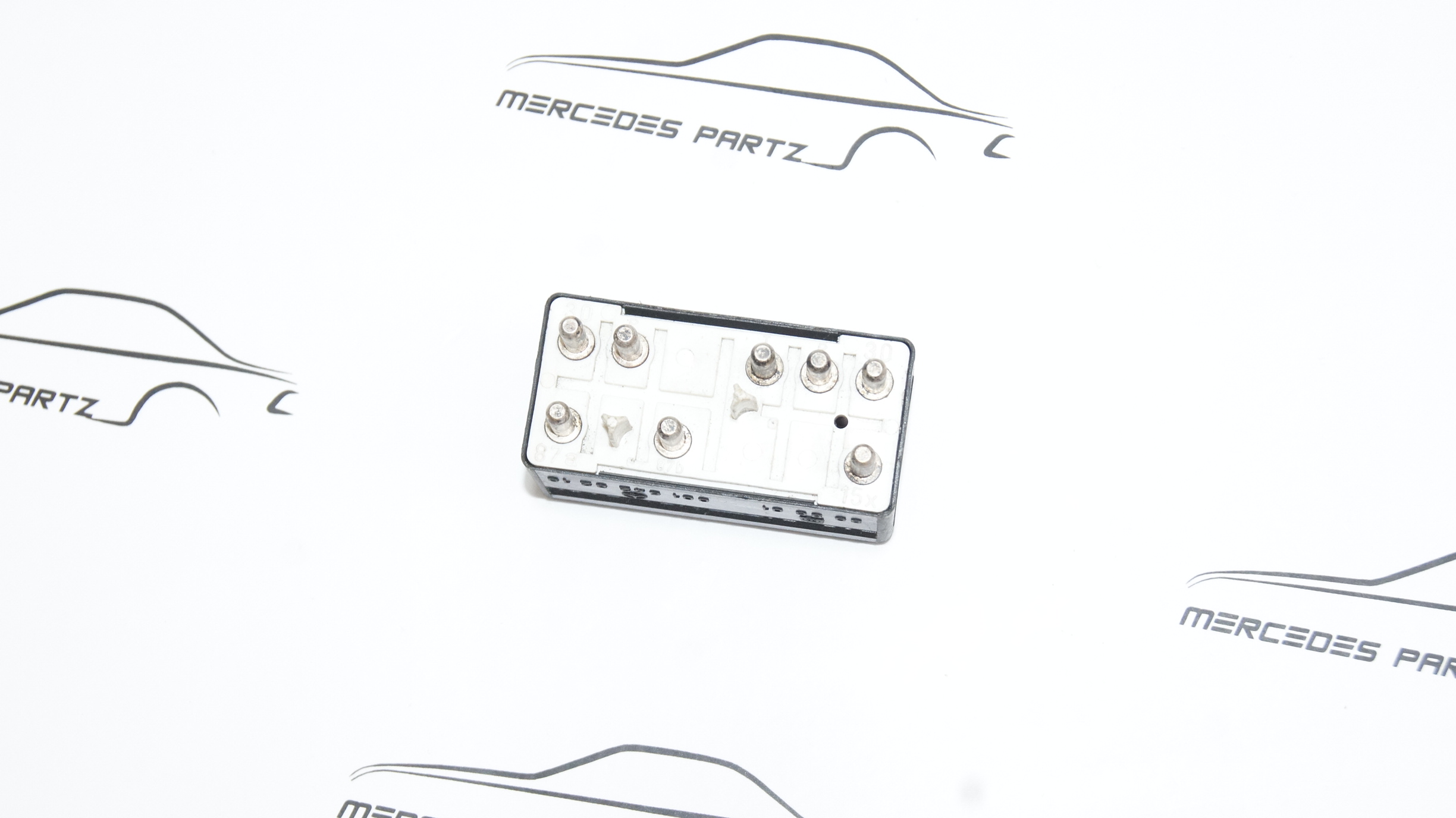 W124 R129 W140 W202 coolant auxiliary fan relay mercedespartz