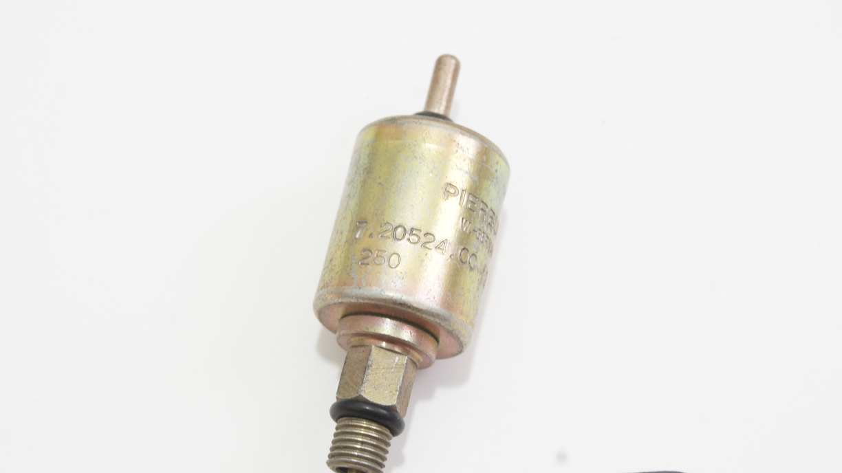 M110 M123 carburetor shut-off valve A0000722717 M110 M110 M123 carburetor shut-off valve A0000722717 M110