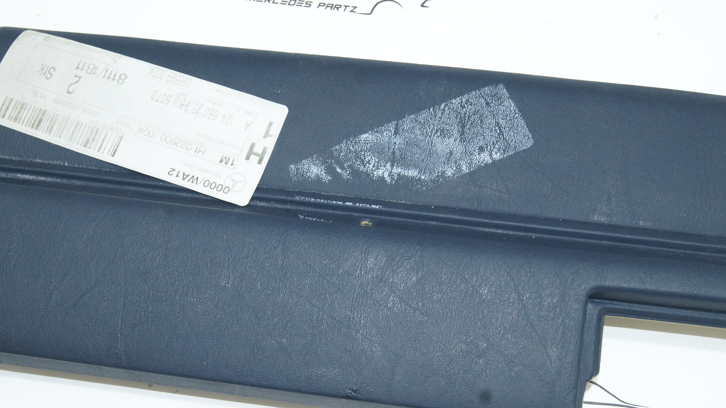 W124 glove box lid A1246801598 Genuine Mercedes Part W124 glove box lid A1246801598 Genuine Mercedes Part