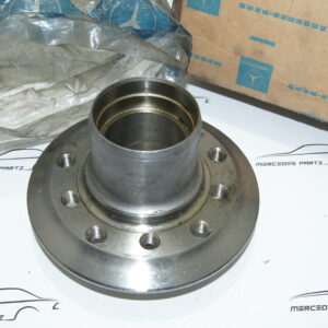 W115 W114 W107 front wheel hub Genuine Mercedes Part