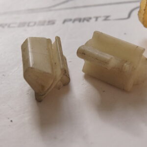 W201 rear fender top panelling snap fastener clamp Genuine Mercedes Part