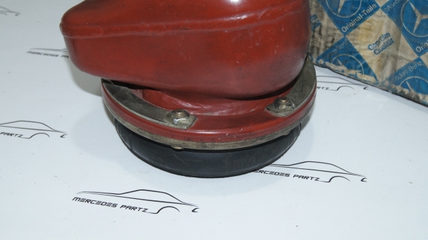 W109 W112 300SEL 3.5 6.3 air suspension left air cell Genuine Mercedes Part W109 W112 300SEL 3.5 6.3 air suspension left air cell Genuine Mercedes Part