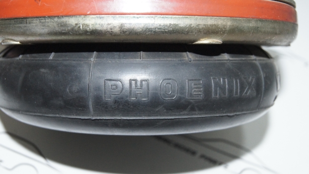 W109 W112 300SEL 3.5 6.3 air suspension left air cell Genuine Mercedes Part W109 W112 300SEL 3.5 6.3 air suspension left air cell Genuine Mercedes Part