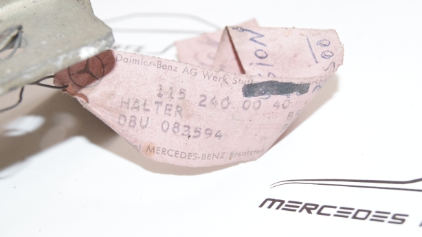 A1152400040 engine mount bracket W107 W114 W115 W123 Genuine Mercedes Part A1152400040 engine mount bracket W107 W114 W115 W123 Genuine Mercedes Part