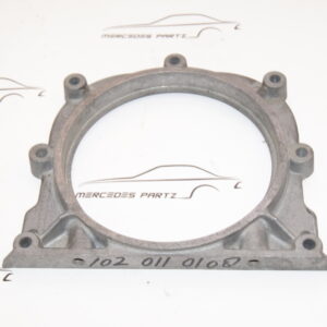 M102 crankshaft rear sealing cover Genuine Mercedes Part M102 crankshaft rear sealing cover Genuine Mercedes Part