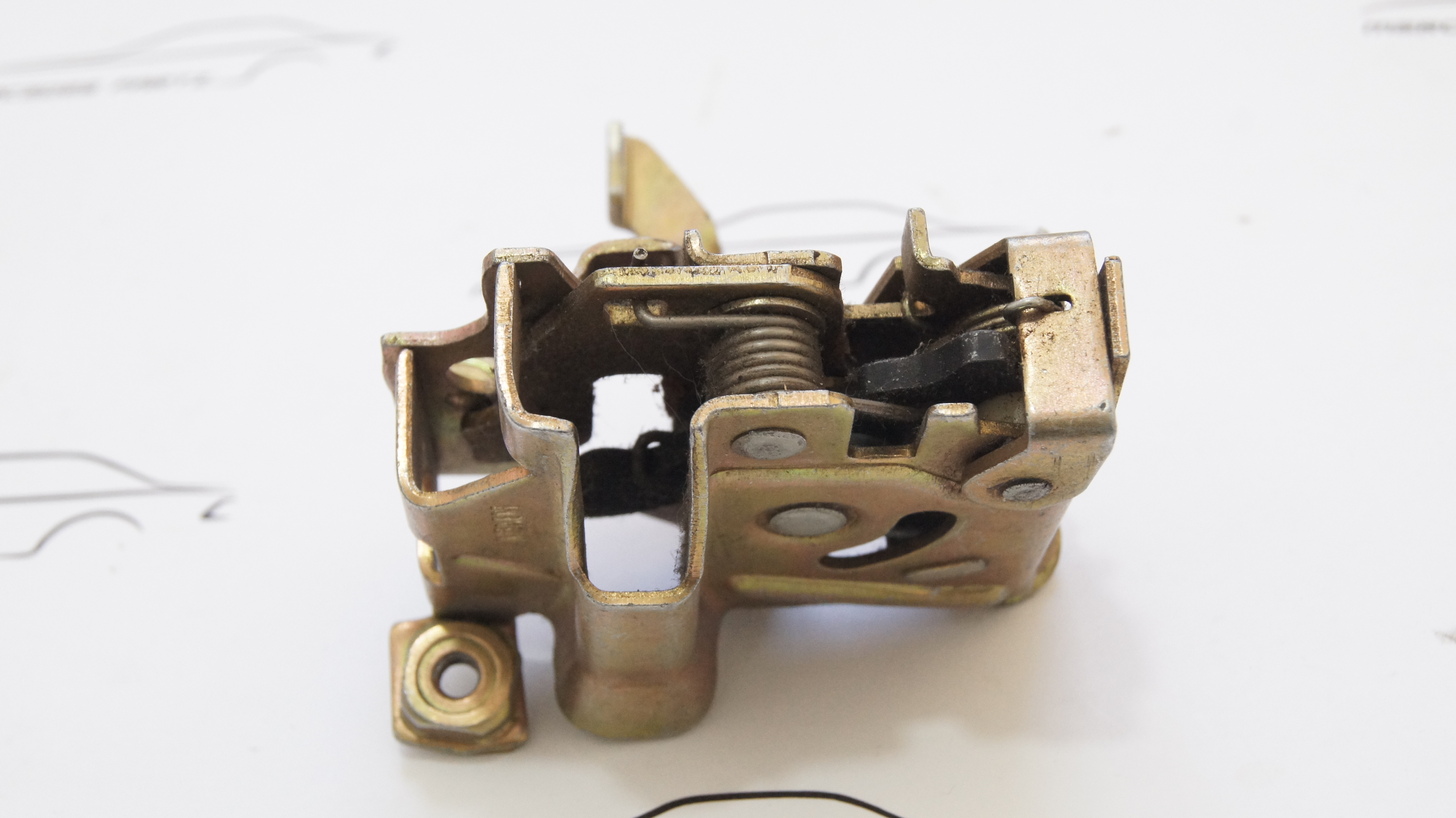 W126 engine hood catch lower part lock , right Genuine Mercedes Part W126 engine hood catch lower part lock , right Genuine Mercedes Part