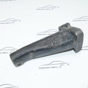 M102 right engine mount Genuine Mercedes Part M102 right engine mount Genuine Mercedes Part