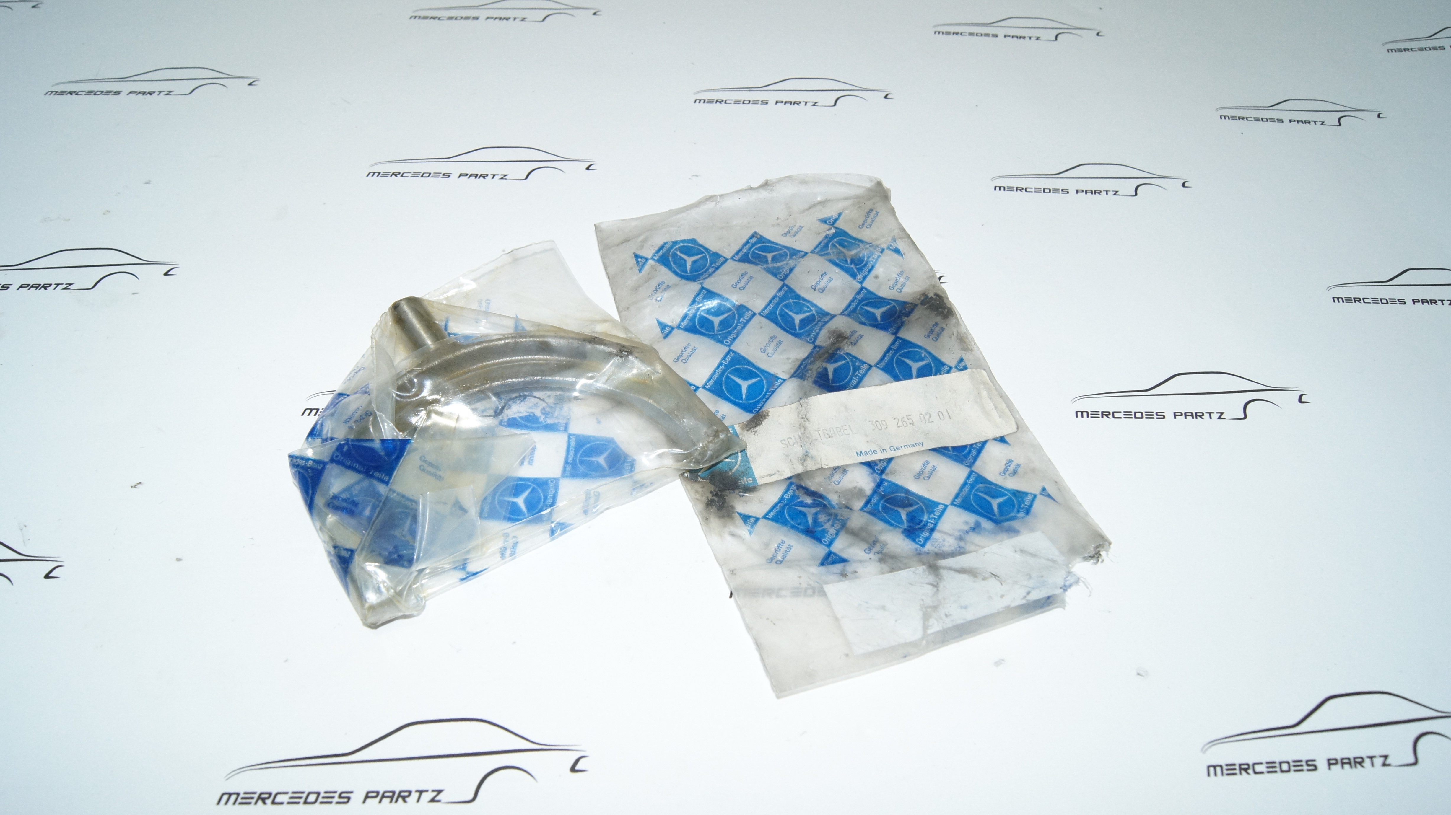 W108 W109 W111 W114 1st and 2nd shifting fork 711.101 W108 W109 W111 W114 1st and 2nd shifting fork 711.101