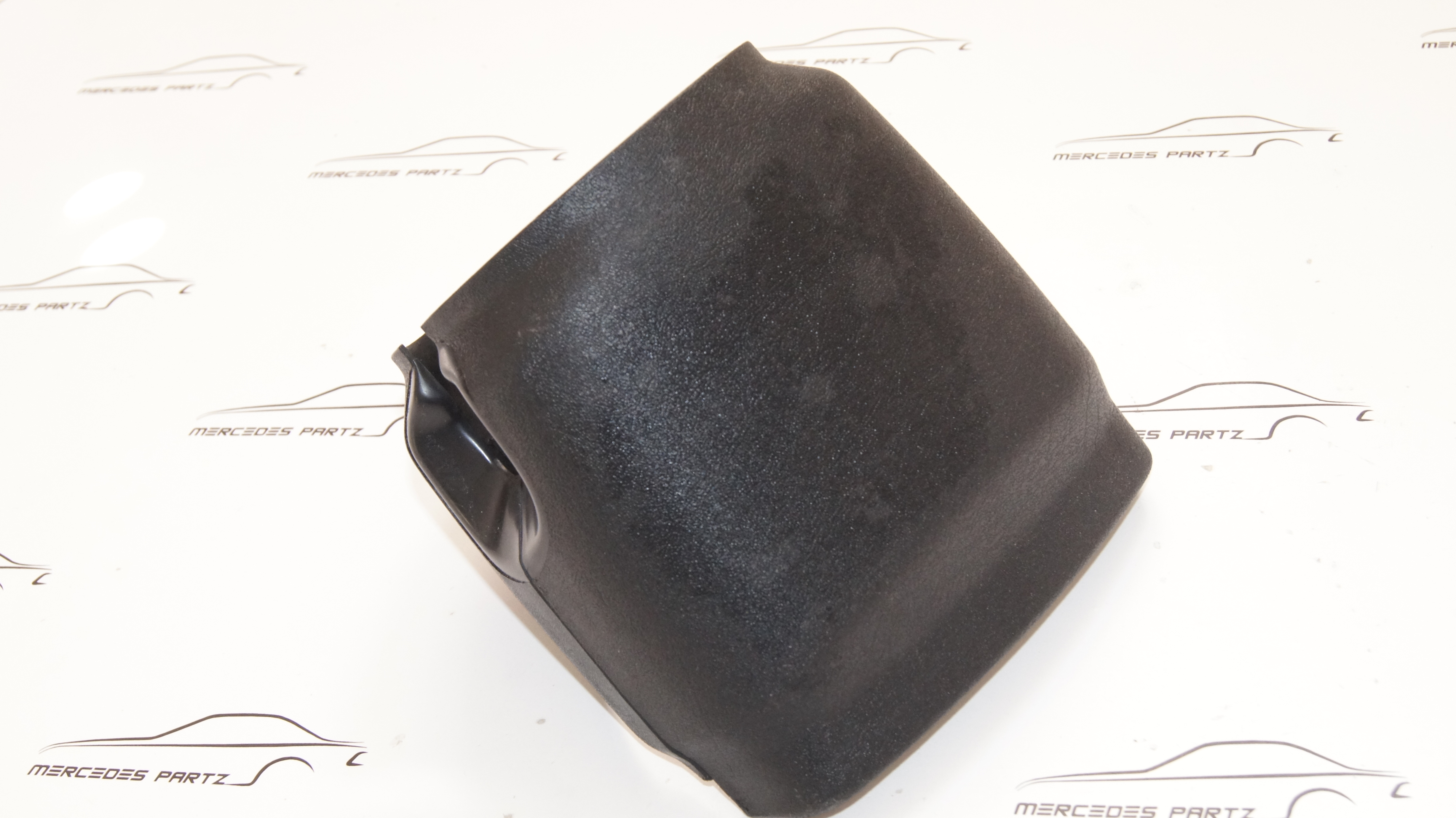 51.0990.20 , A2014621523 ,W201 steering column shell cover cap