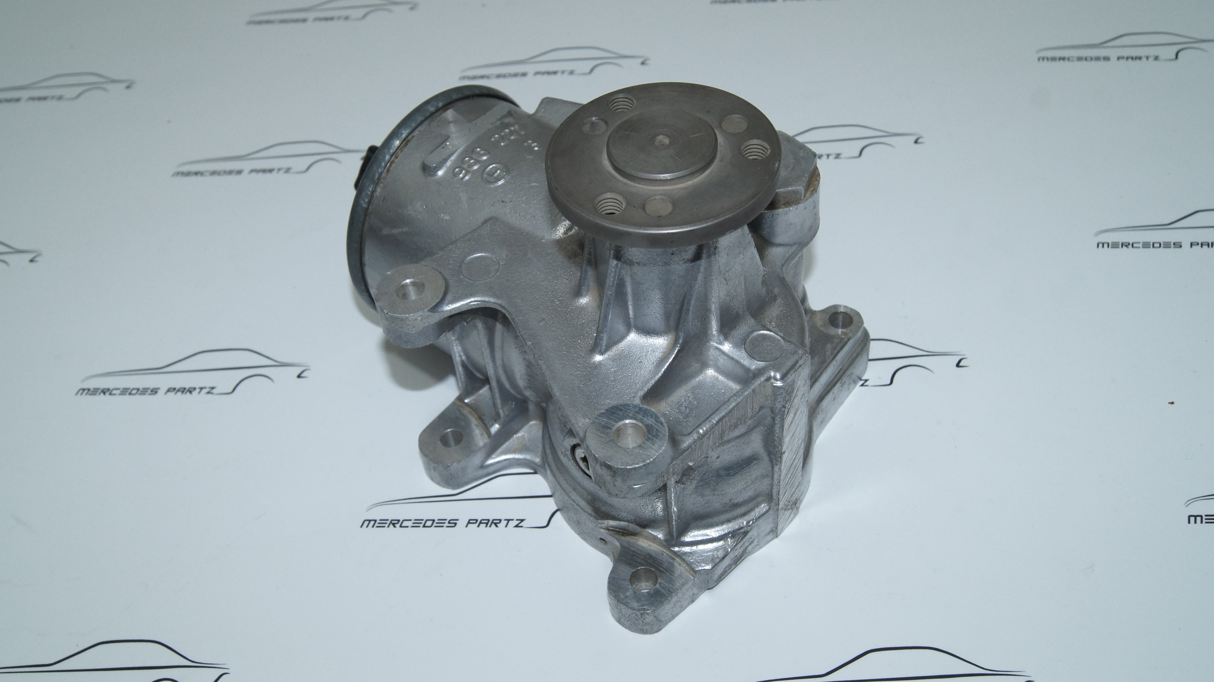 W201 W124 hydraulic pump NEW NOS Genuine Mercedes Part W201 W124 hydraulic pump NEW NOS Genuine Mercedes Part