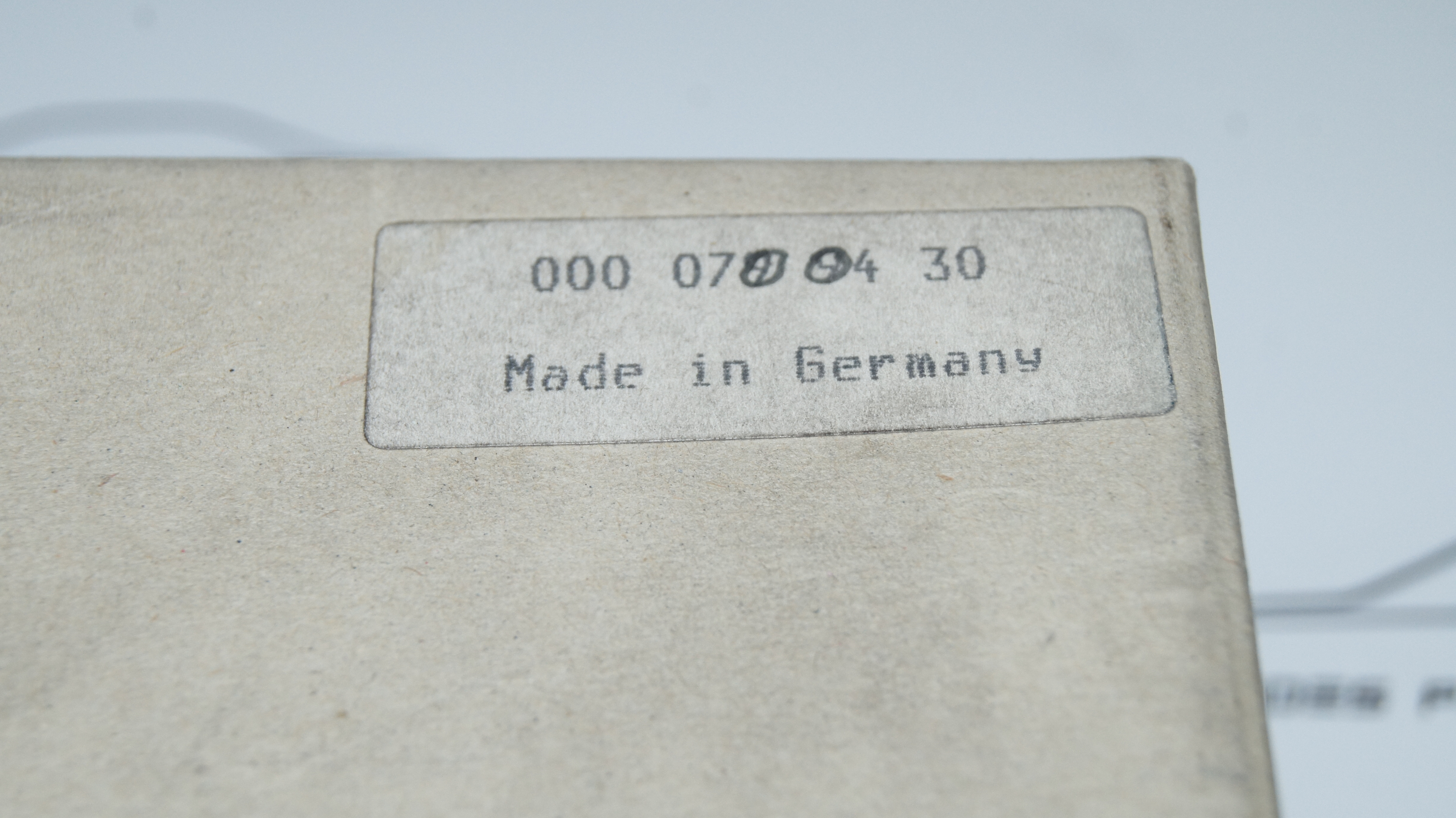 M108 M114 M130 M180 Carburetor intermediate piece Genuine Mercedes Part M108 M114 M130 M180 Carburetor intermediate piece Genuine Mercedes Part