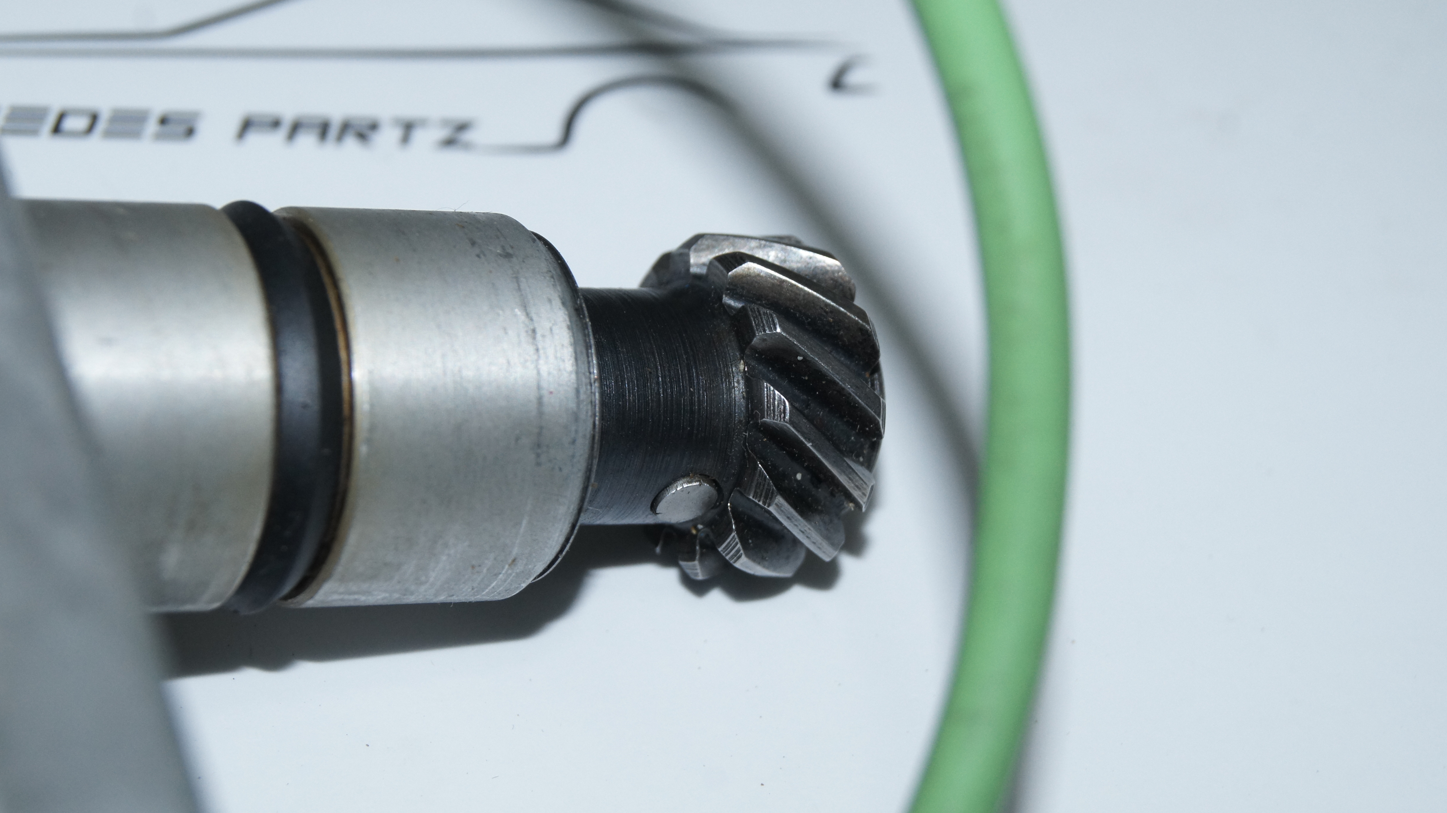 M116 380SLC 380SL 380SE Ignition distributor A0031581201 Bosch 0237401012 Bosch M116 380SLC 380SL 380SE Ignition distributor A0031581201 Bosch 0237401012 Bosch