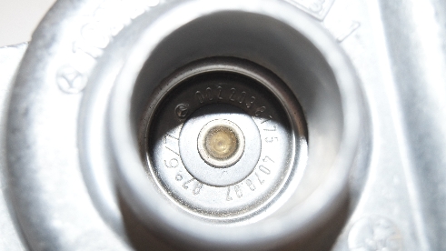 M102 thermostat housing with thermostat NEW NOS GENUINE Genuine Mercedes Part M102 thermostat housing with thermostat NEW NOS GENUINE Genuine Mercedes Part