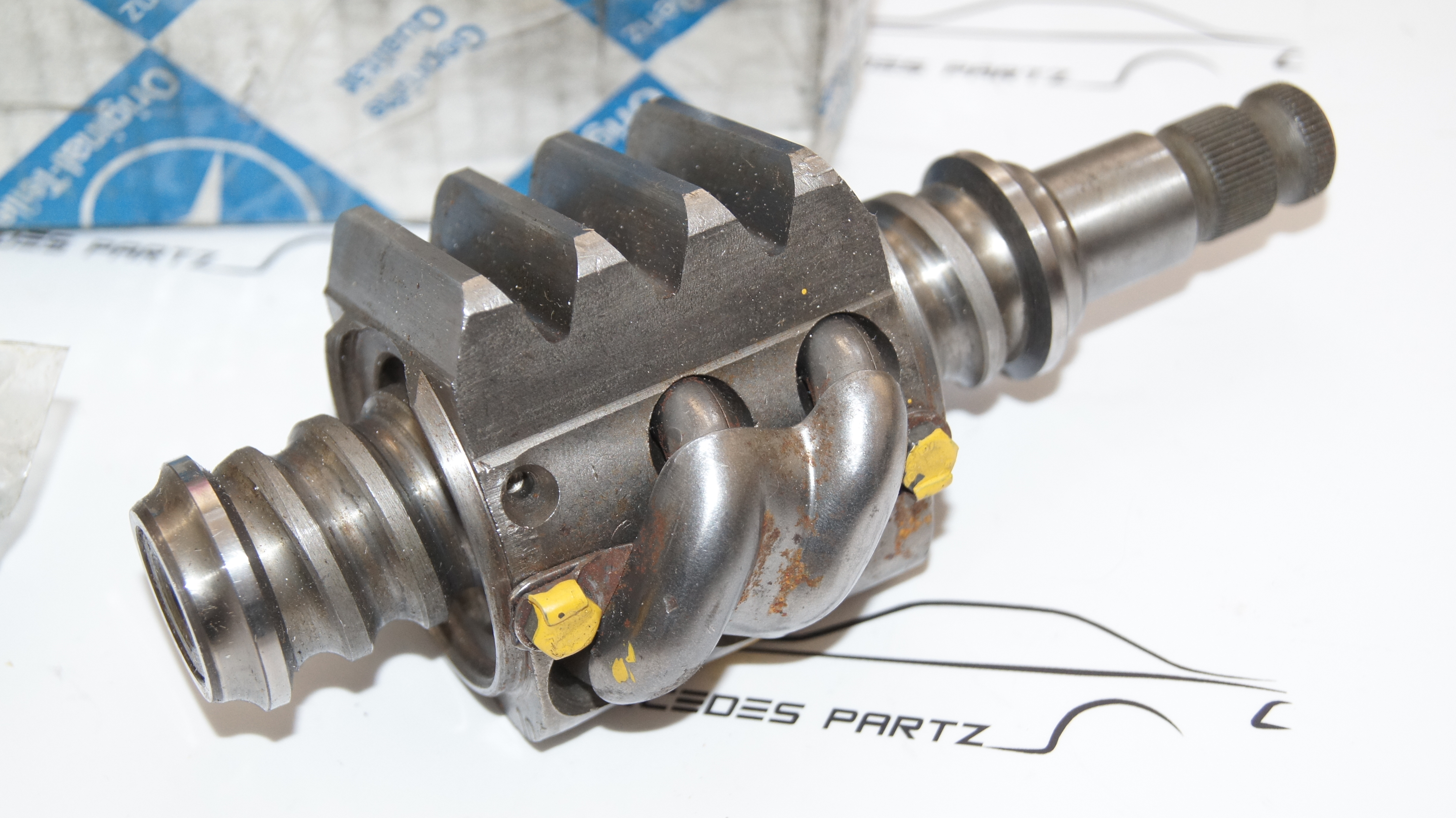 W114 W115 steering nut Genuine Mercedes Part W114 W115 steering nut Genuine Mercedes Part