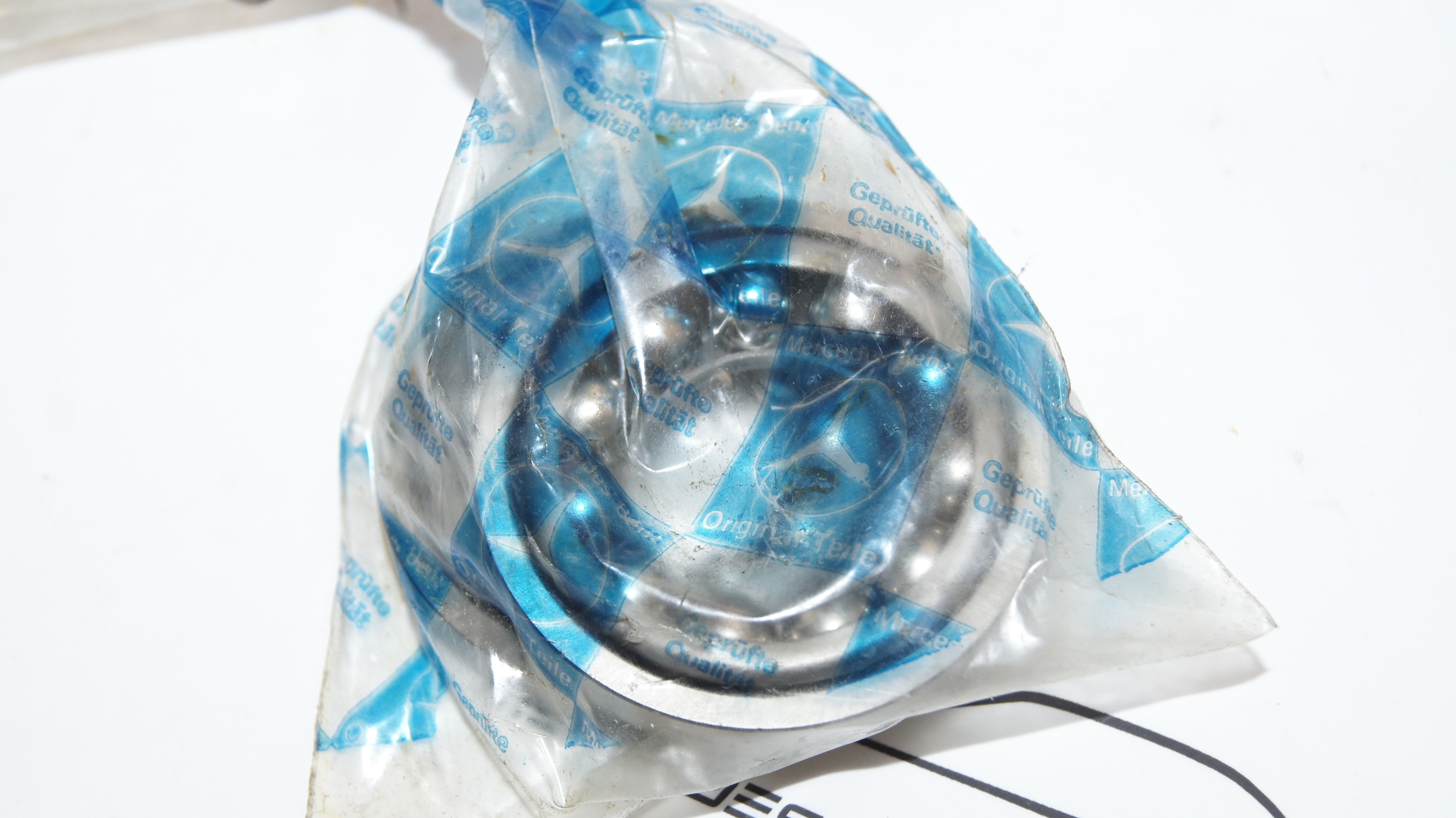 W114 W115 steering nut Genuine Mercedes Part W114 W115 steering nut Genuine Mercedes Part