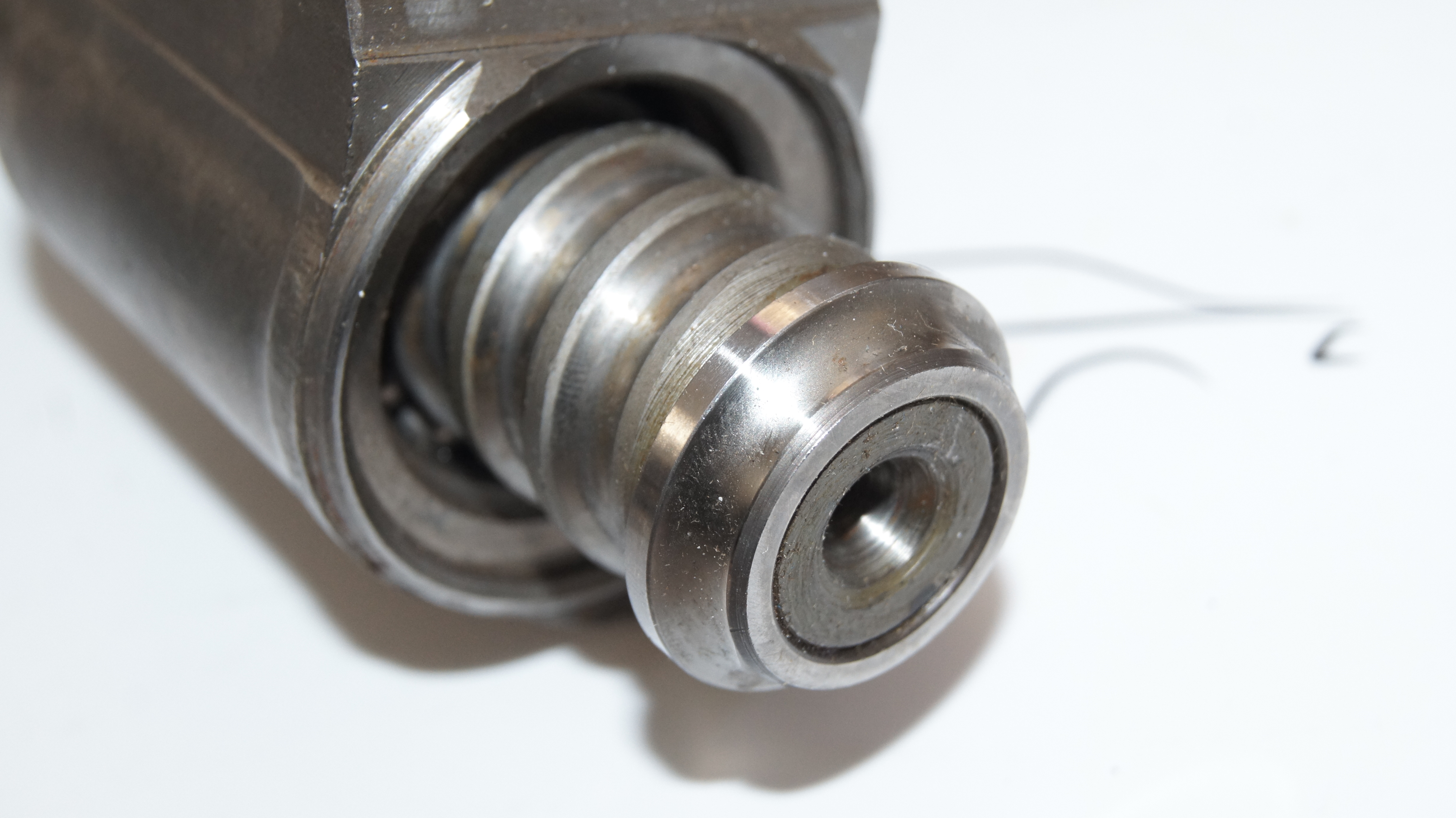 W114 W115 steering nut Genuine Mercedes Part W114 W115 steering nut Genuine Mercedes Part