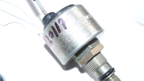 A0000720117 M115 idle shut off valve LKW A0000720117 M115 idle shut off valve LKW