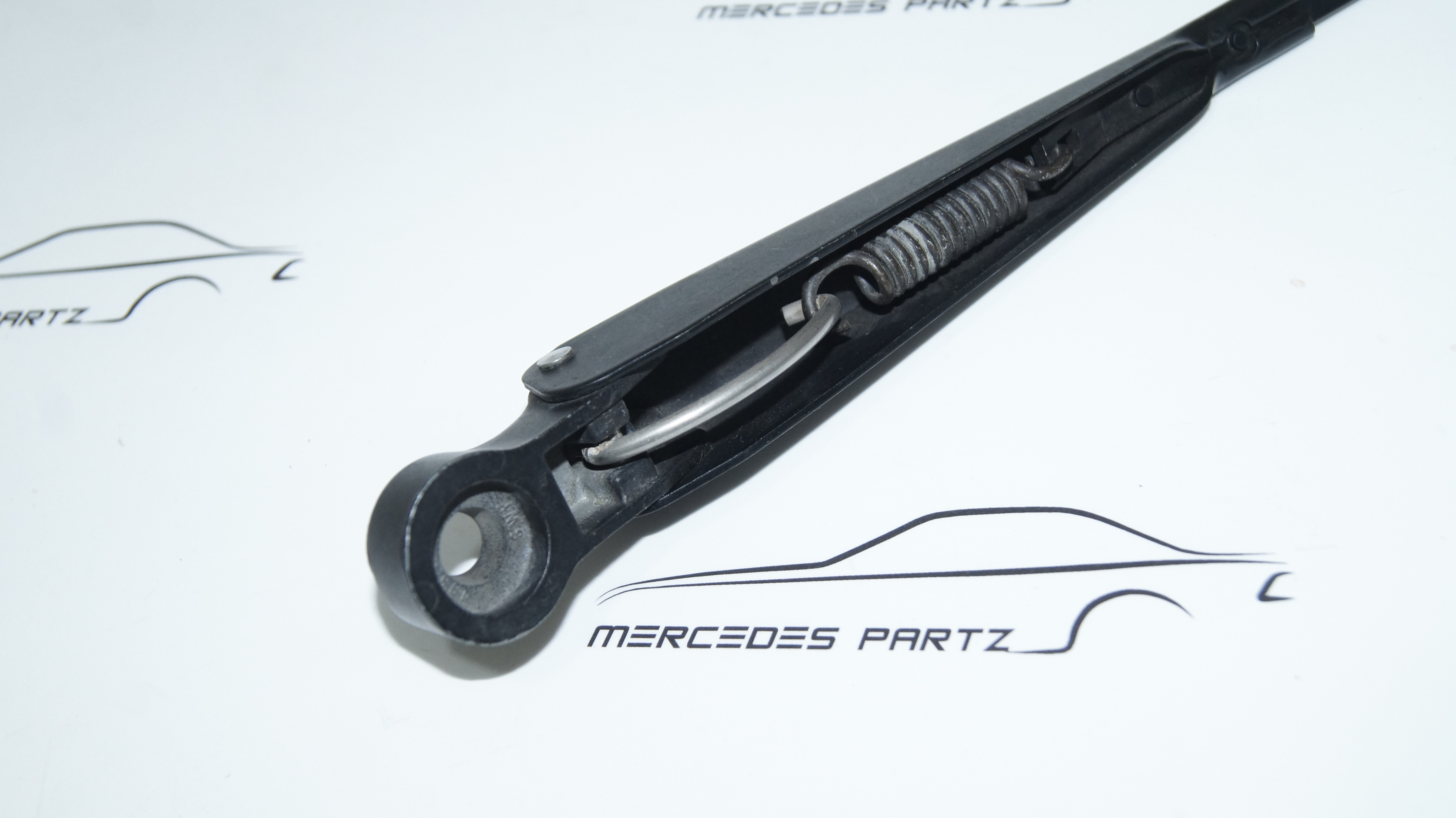 Unimog wiper arm NOS(New Old Stock) Unimog wiper arm NOS(New Old Stock)