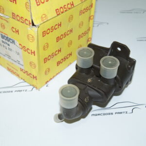 W126 heater valve NEW NOS A0008303884 Bosch