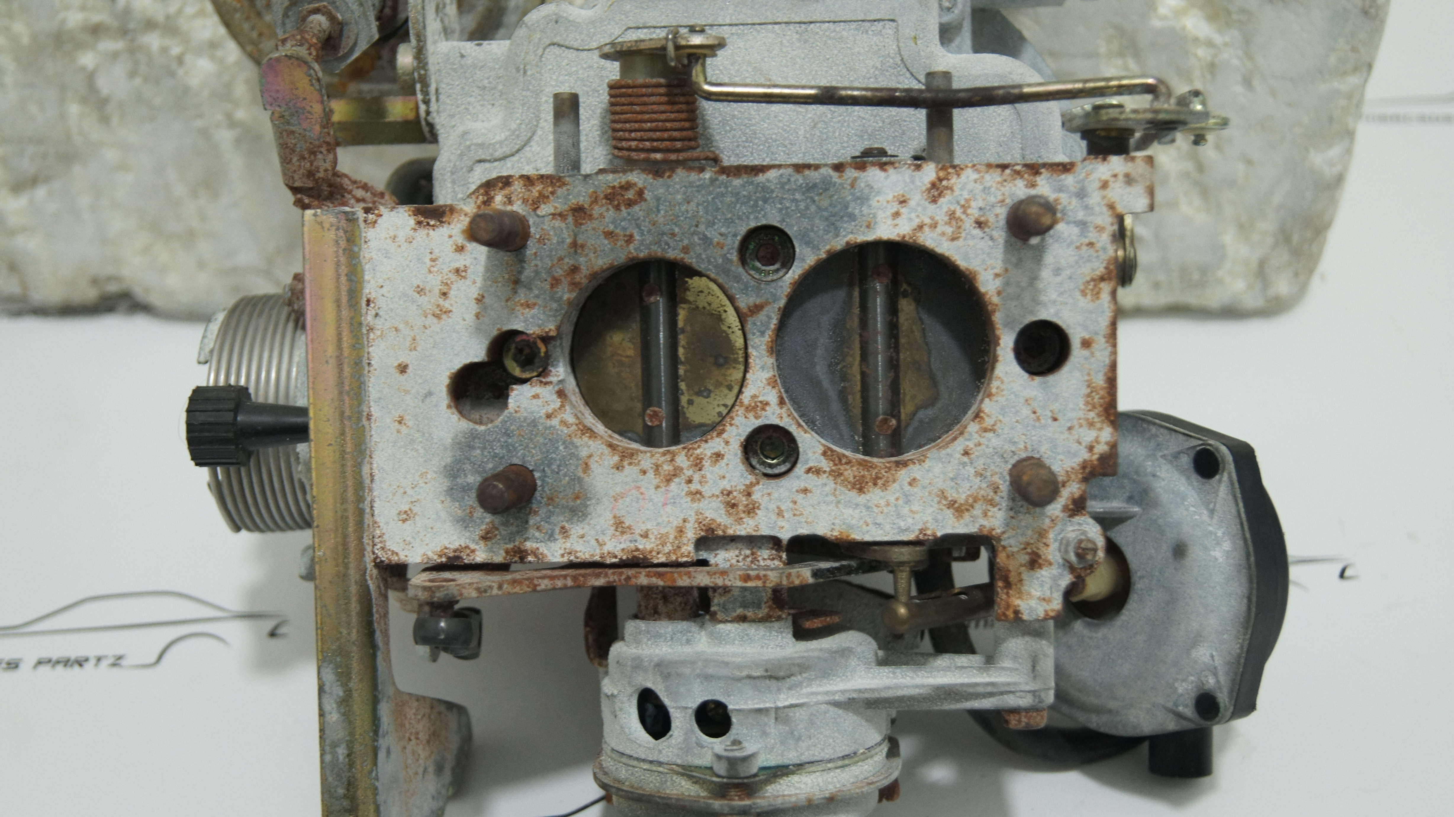 M114 M180 M130 carburetor NOS E3/E9 M114 M180 M130 carburetor NOS E3/E9