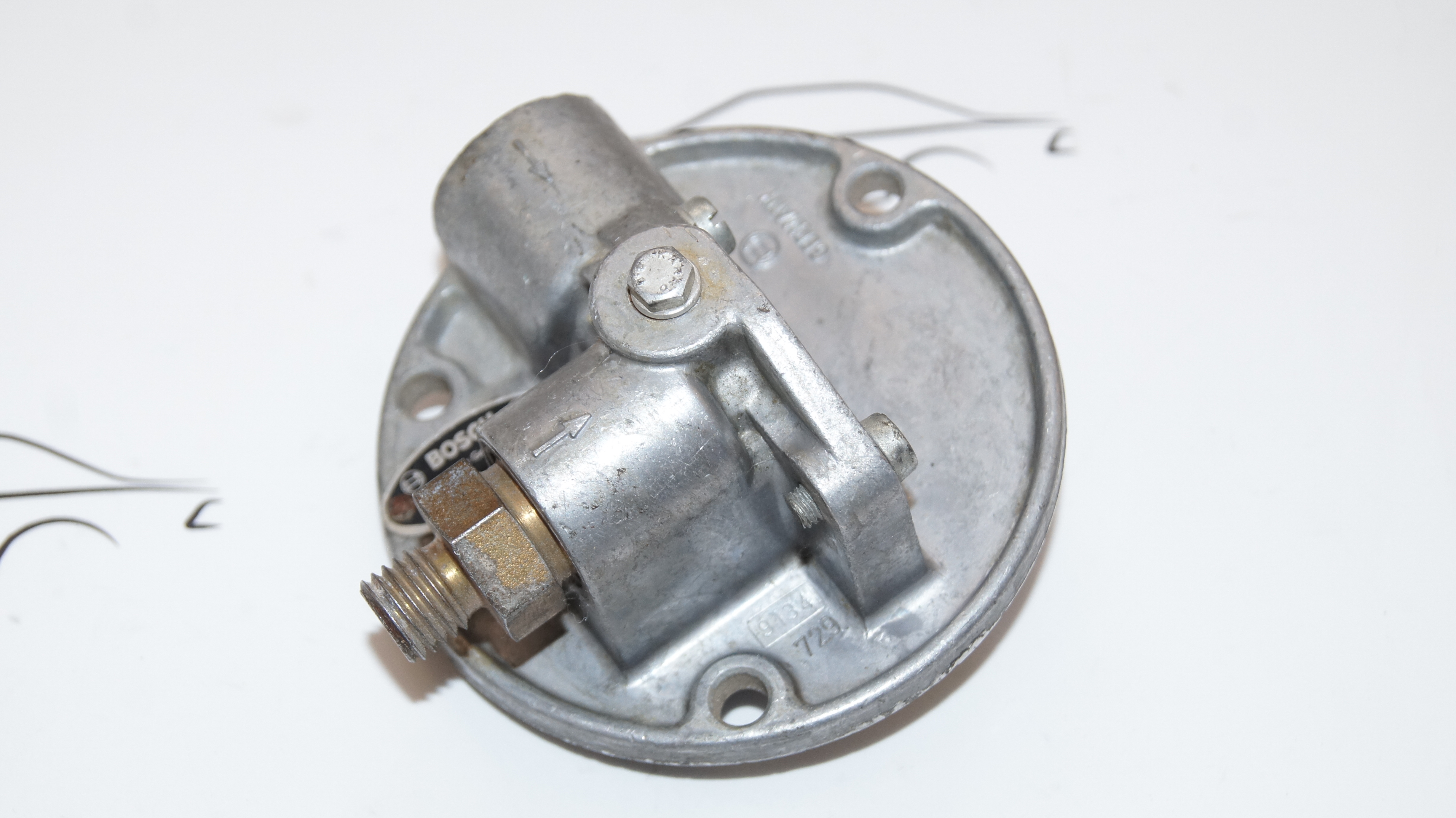 A0000712137 M100 M127 M189 cold start valve nozzle cover Bosch A0000712137 M100 M127 M189 cold start valve nozzle cover Bosch