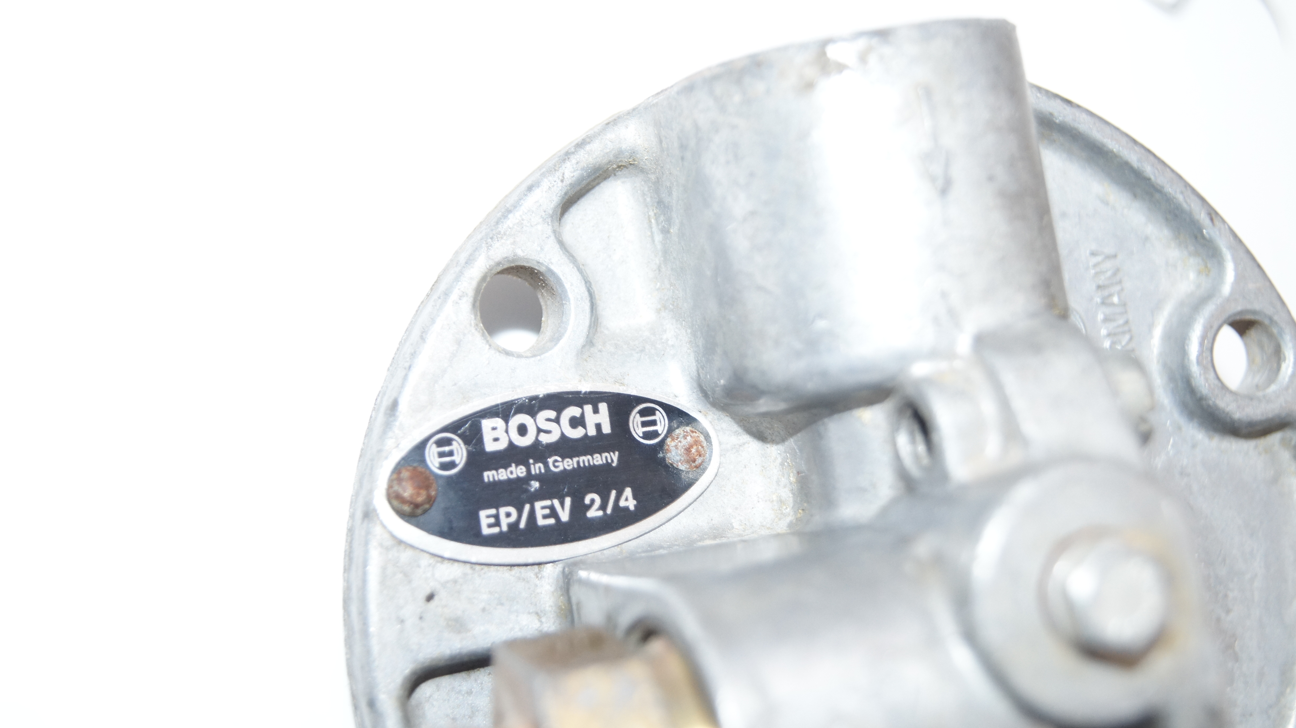 A0000712137 M100 M127 M189 cold start valve nozzle cover Bosch A0000712137 M100 M127 M189 cold start valve nozzle cover Bosch