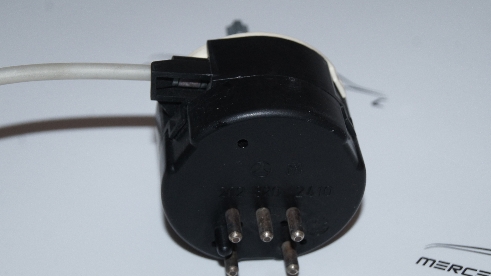 A2028202410 , W202 heater blower switch