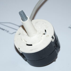 A2028202410 W202 heater blower switch Genuine Mercedes Part A2028202410 W202 heater blower switch Genuine Mercedes Part
