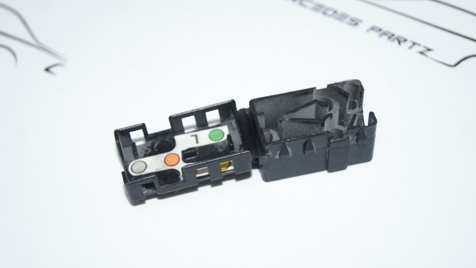 A1265454028 , W124 W126 seat adjuster socket