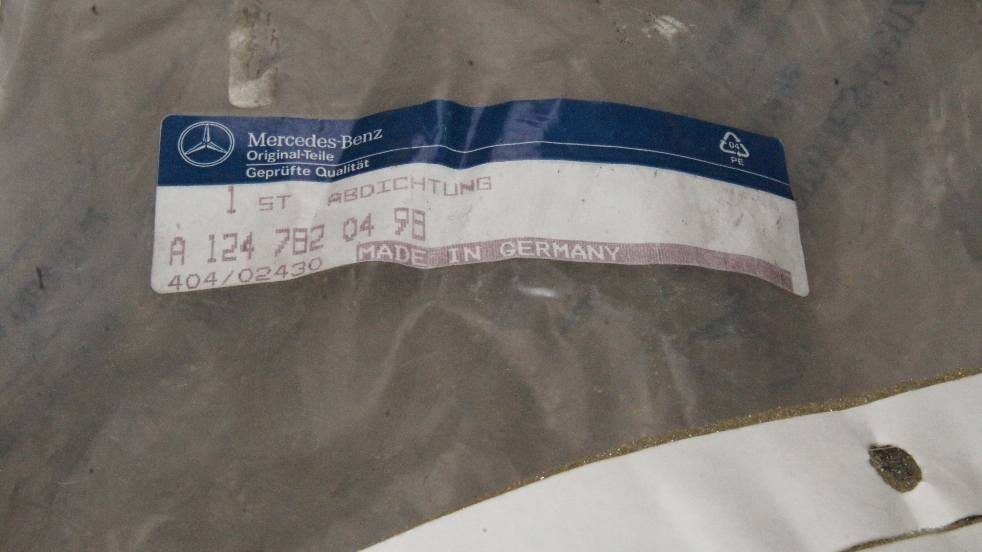 A1247820498 , W124 sunroof seal