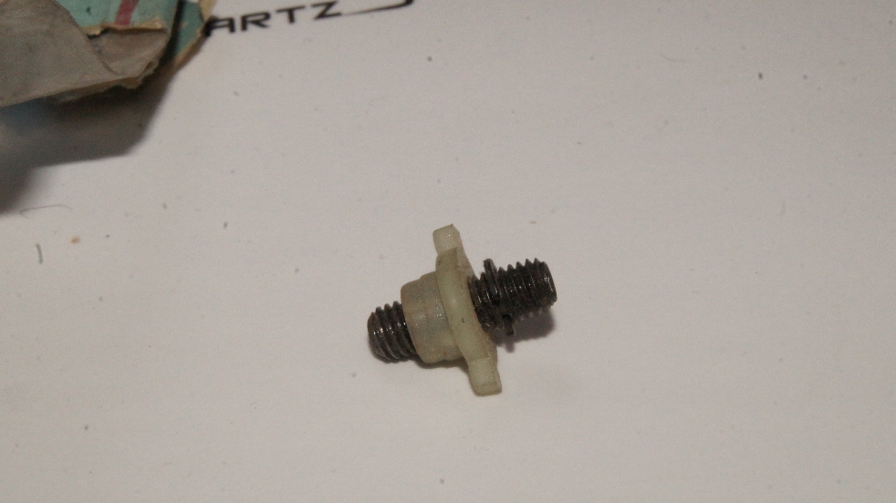 722 724 transmission valve body adjusting screw 722 722 724 transmission valve body adjusting screw 722