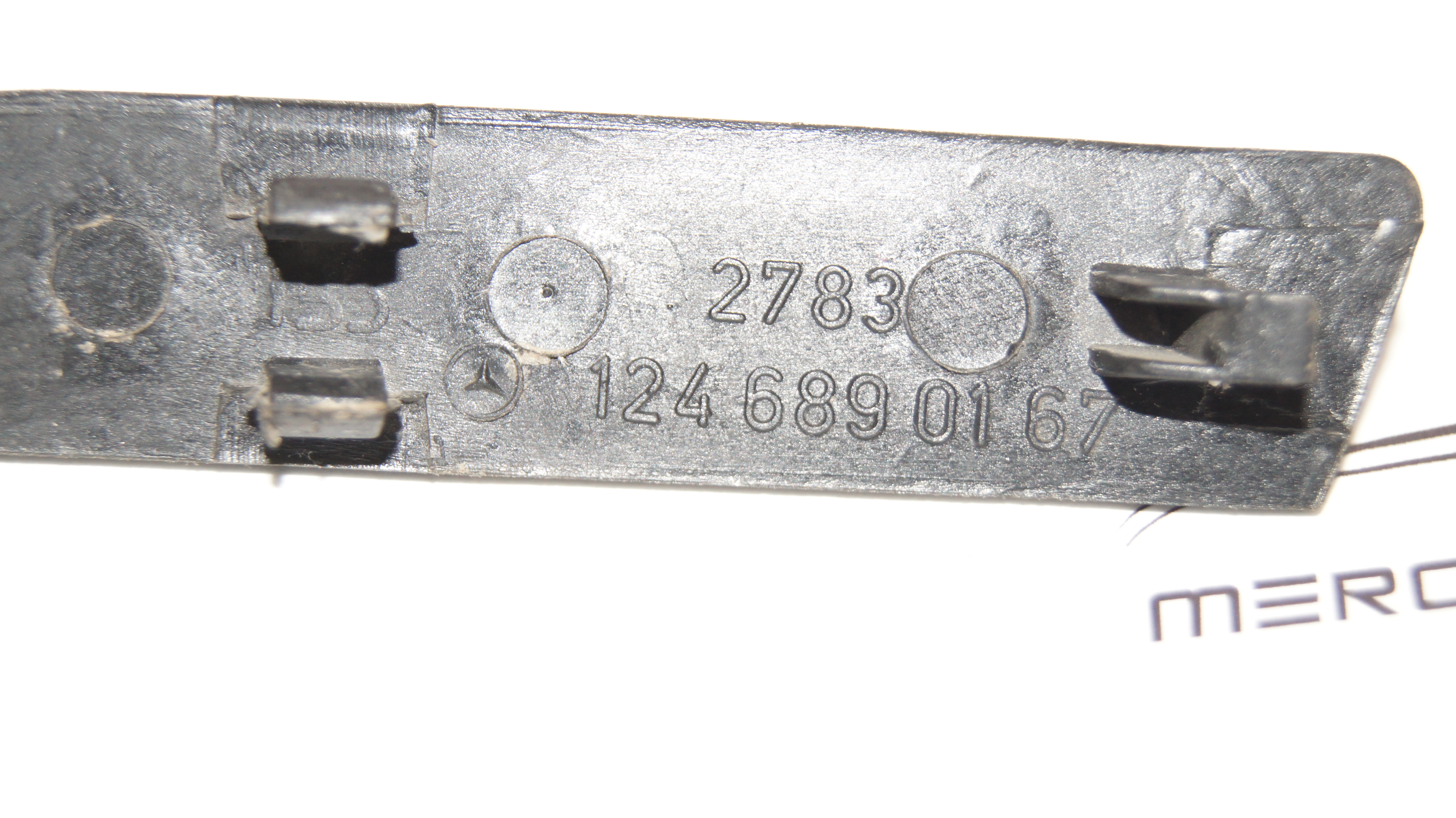 A1246890167 , W124 left loudspeaker cover