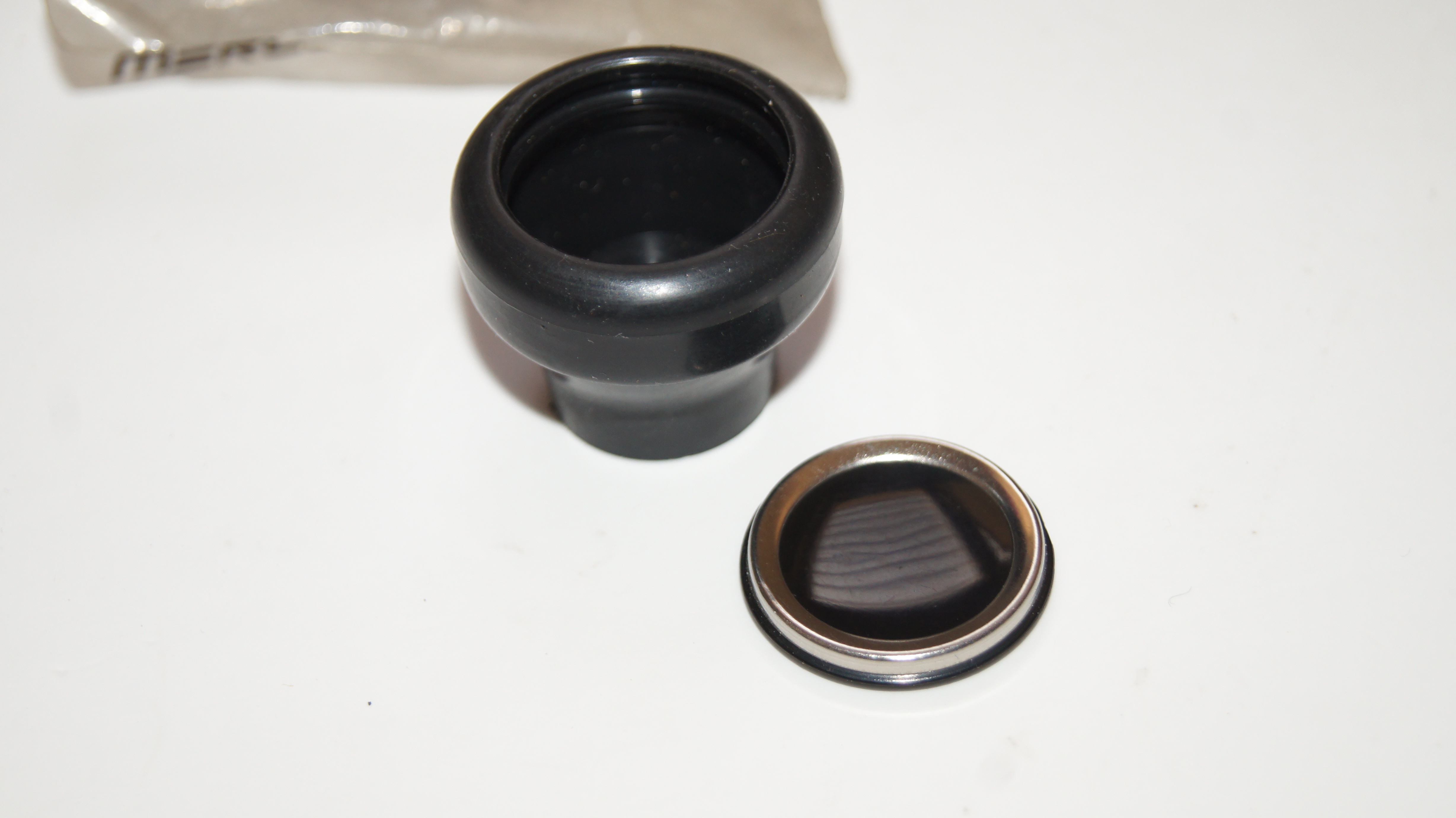 W100 W108 W109 fastener Genuine Mercedes Part W100 W108 W109 fastener Genuine Mercedes Part