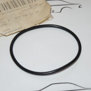 OM602 M110 M116 M117 cover to filter housing Genuine Mercedes Part OM602 M110 M116 M117 cover to filter housing Genuine Mercedes Part