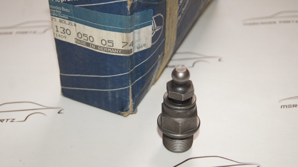 M114 M115 M123 M130 cylinder head rocker arm bolt pin mercedespartz