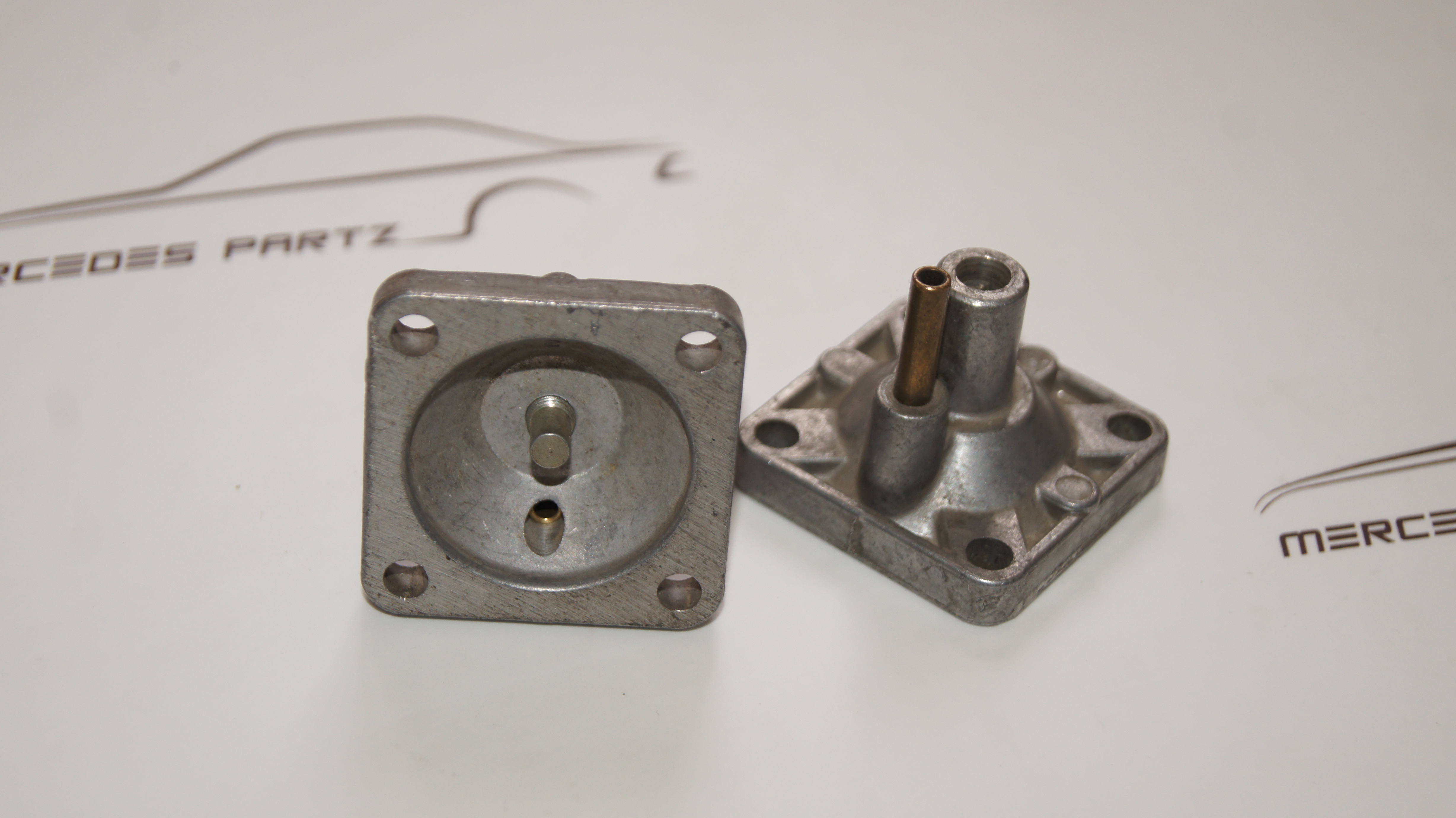A0000700351 , A0000700751 , A0000701051 , M110 carburetor cover