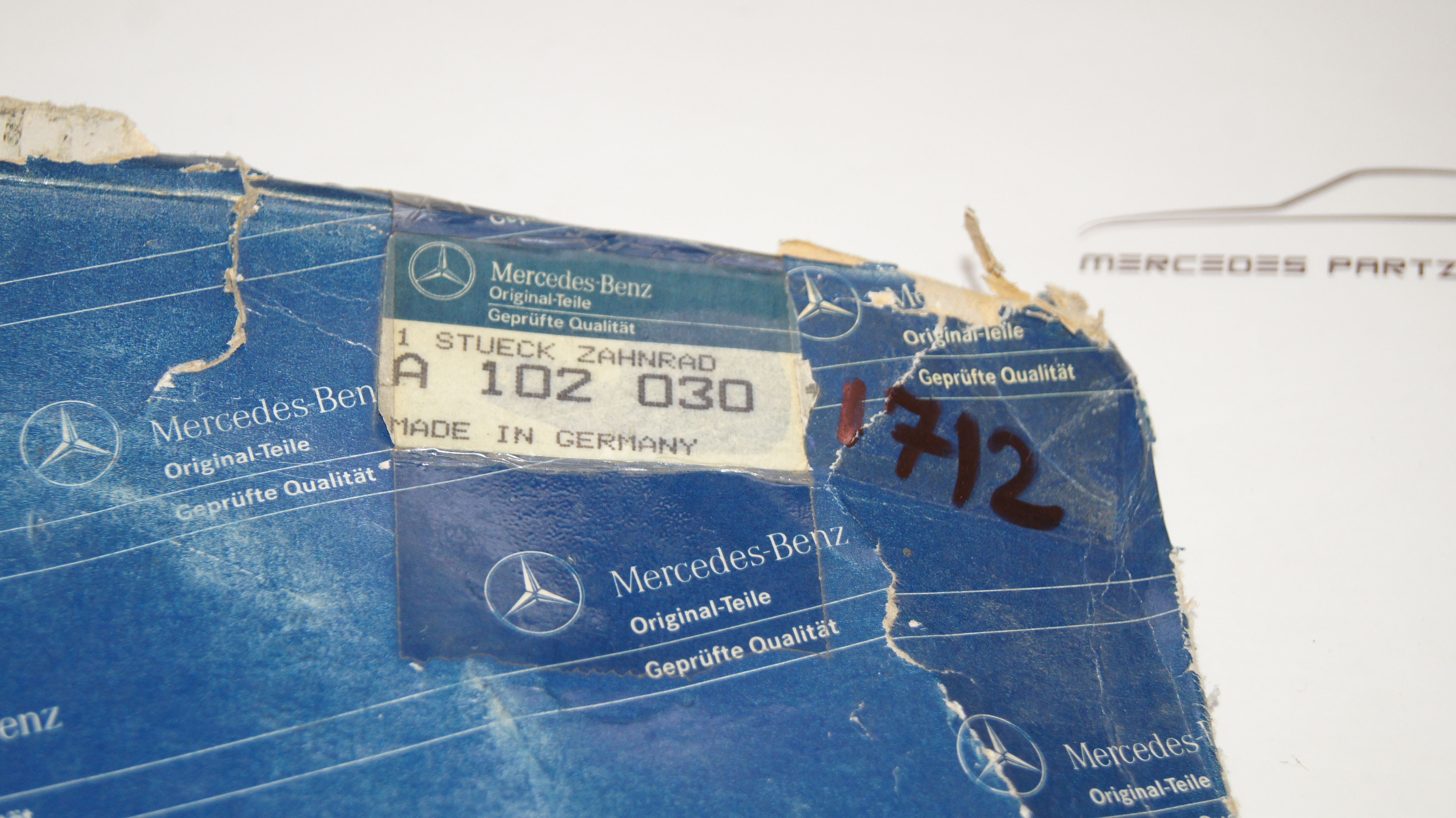 M102 flywheel ring gear Genuine Mercedes Part M102 flywheel ring gear Genuine Mercedes Part