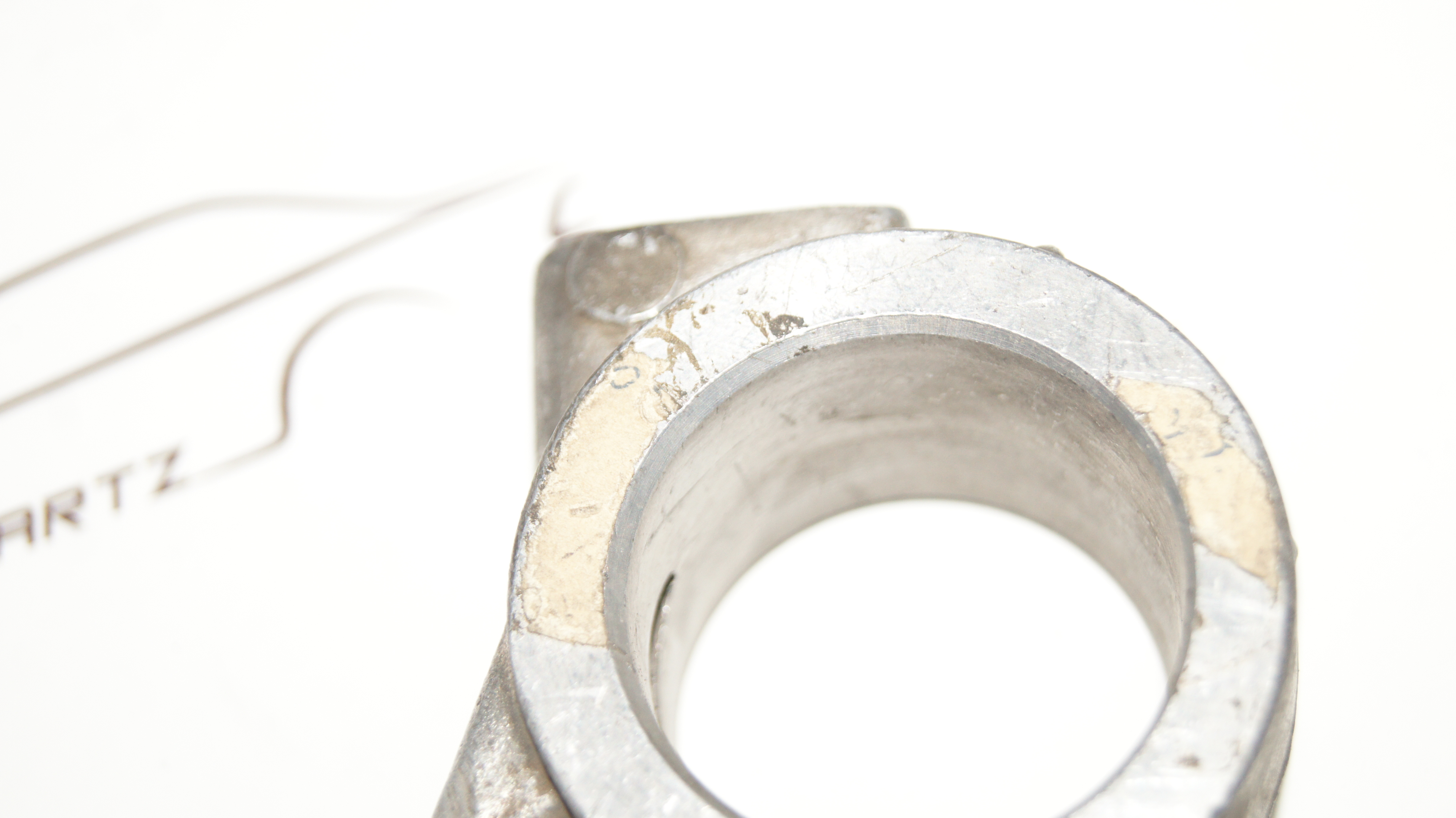 M100 engine camshaft tower bearing Genuine Mercedes Part M100 engine camshaft tower bearing Genuine Mercedes Part