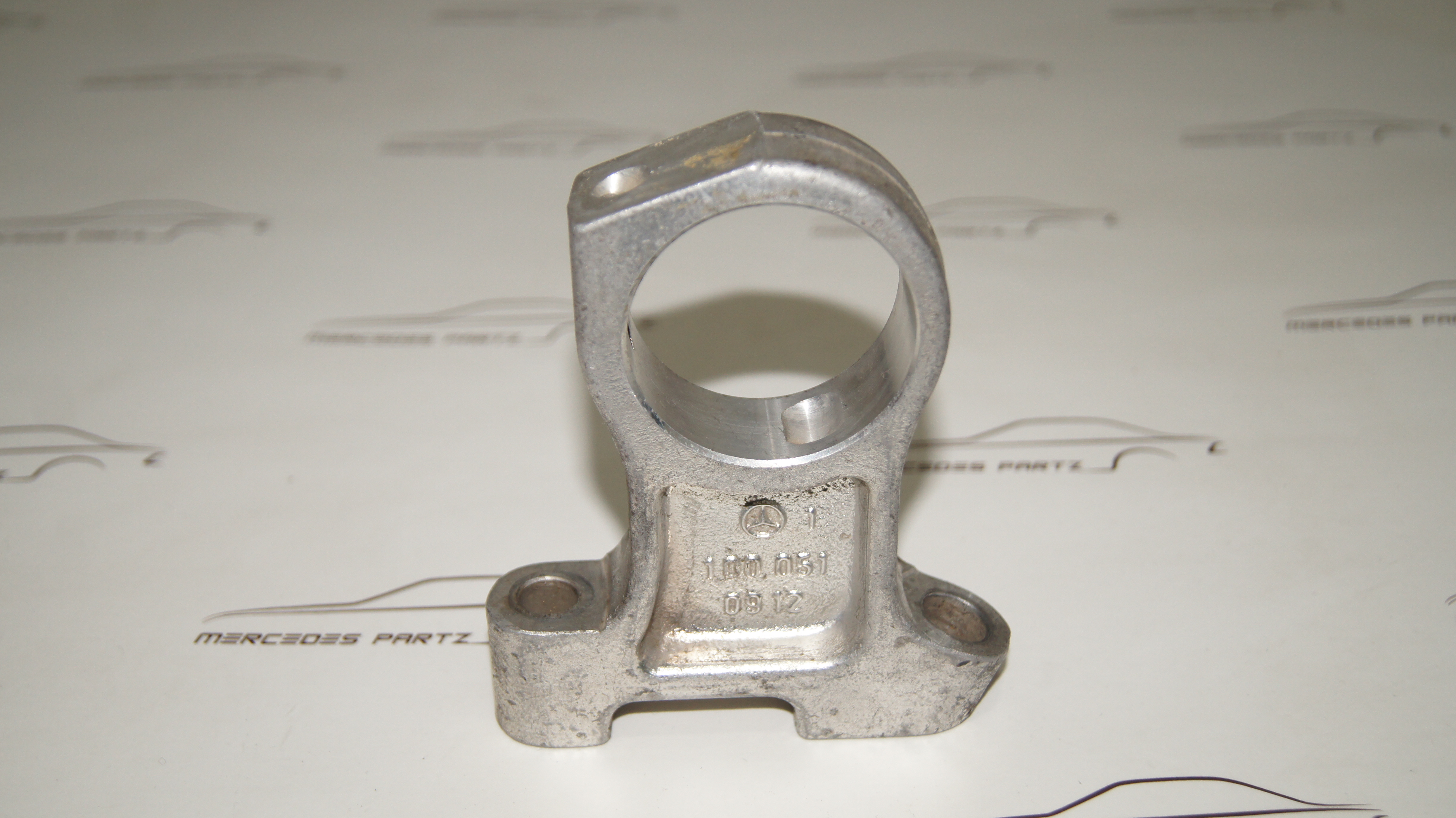 M100 camshaft tower bearing Genuine Mercedes Part M100 camshaft tower bearing Genuine Mercedes Part