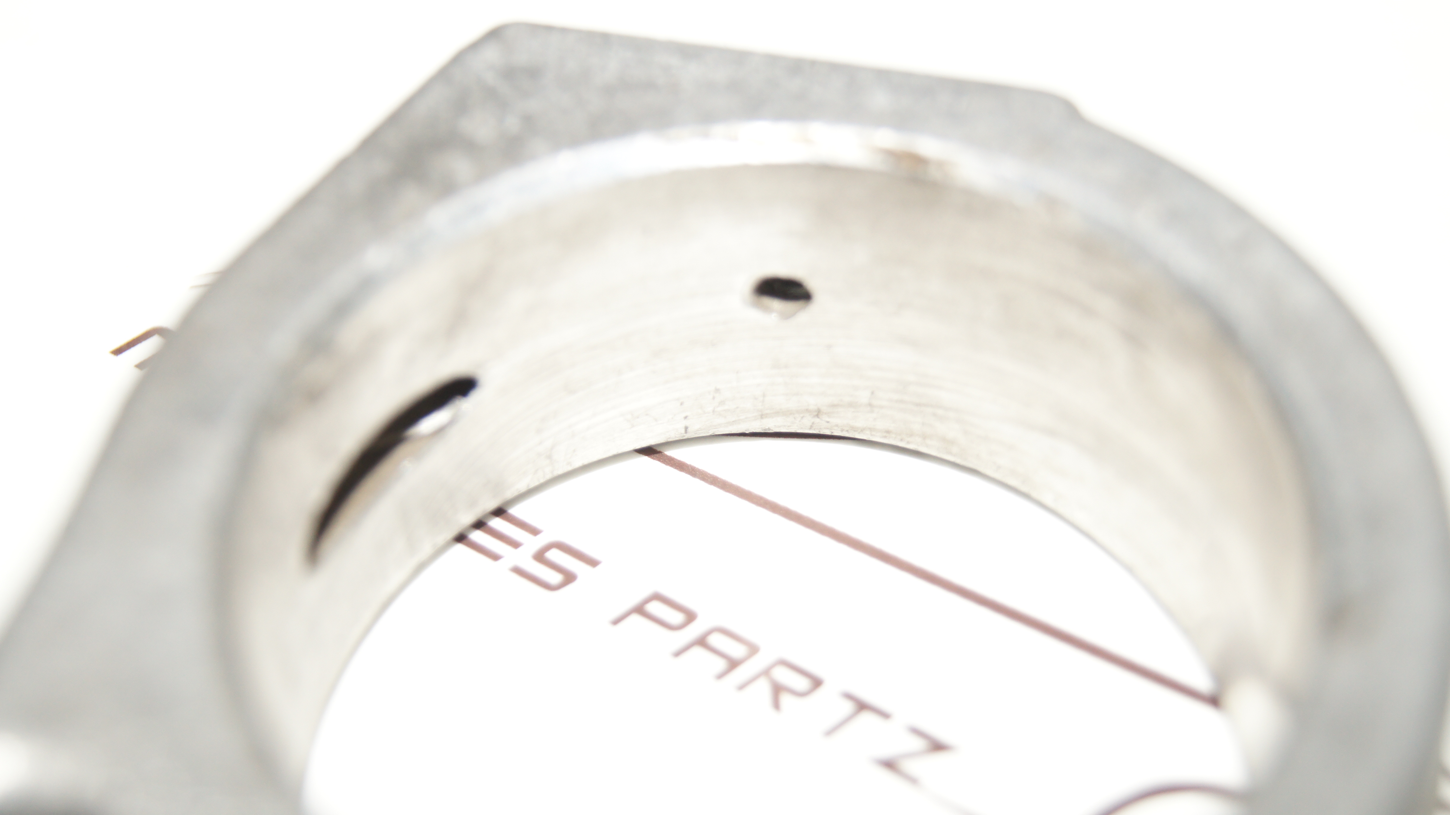 M100 engine camshaft tower bearing with hole Genuine Mercedes Part M100 engine camshaft tower bearing with hole Genuine Mercedes Part