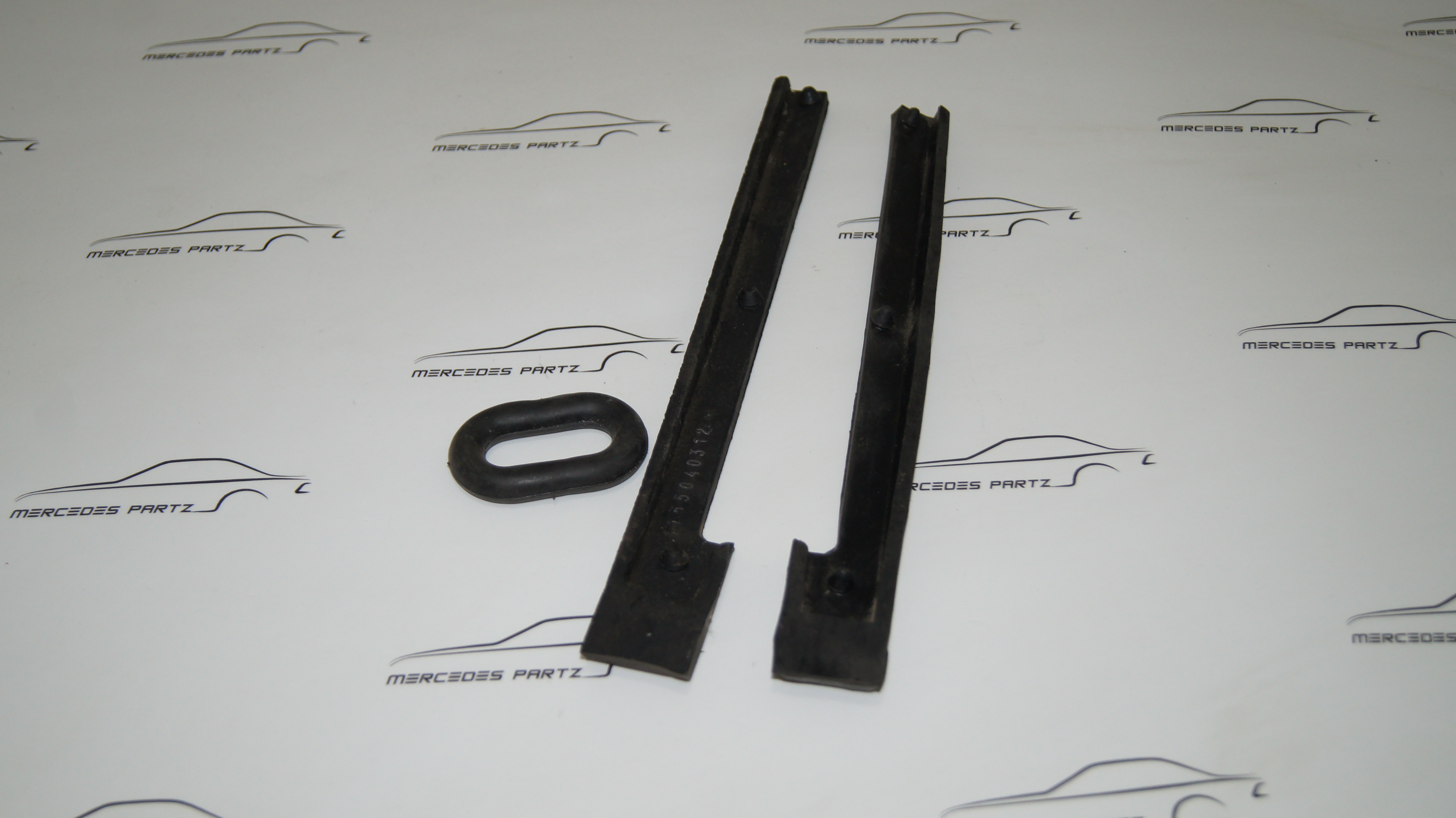 َA1145000012 radiator mount kit W114 W115 W108 W109 W111 W108 َA1145000012 radiator mount kit W114 W115 W108 W109 W111 W108