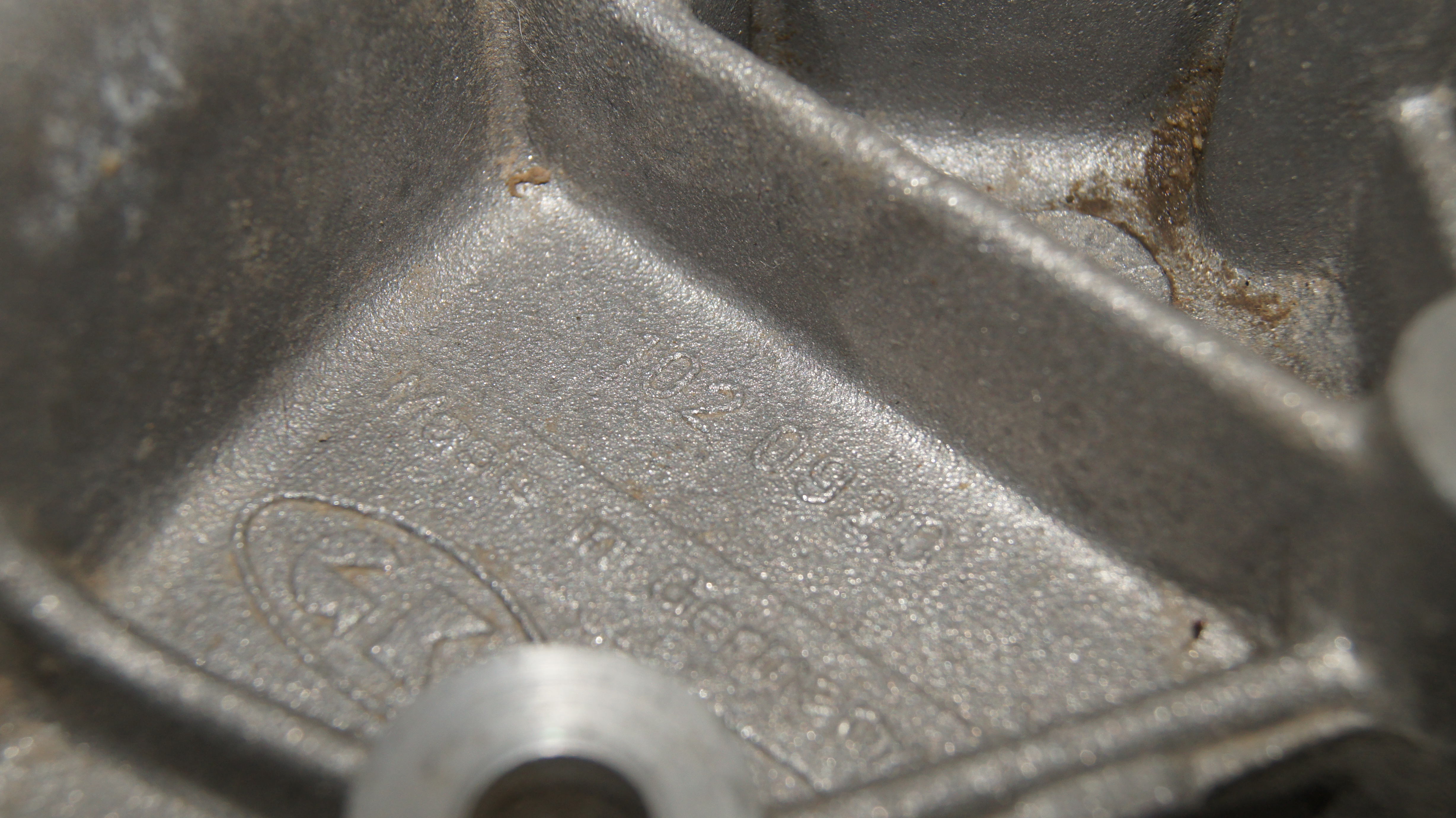 M102 waterpump GK M102 waterpump GK