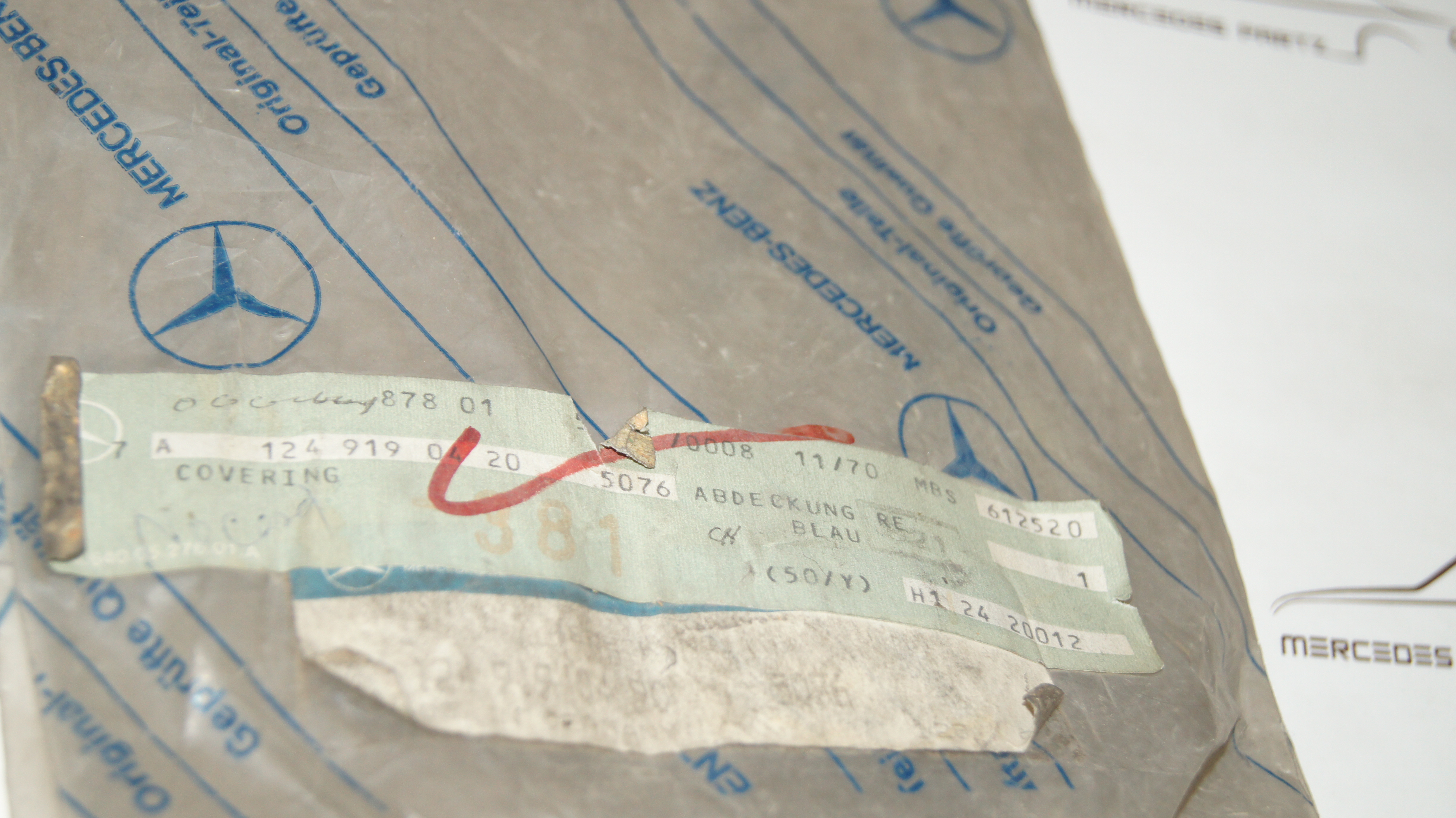 W201 W124 front seat right guide rail cover Genuine Mercedes Part W201 W124 front seat right guide rail cover Genuine Mercedes Part