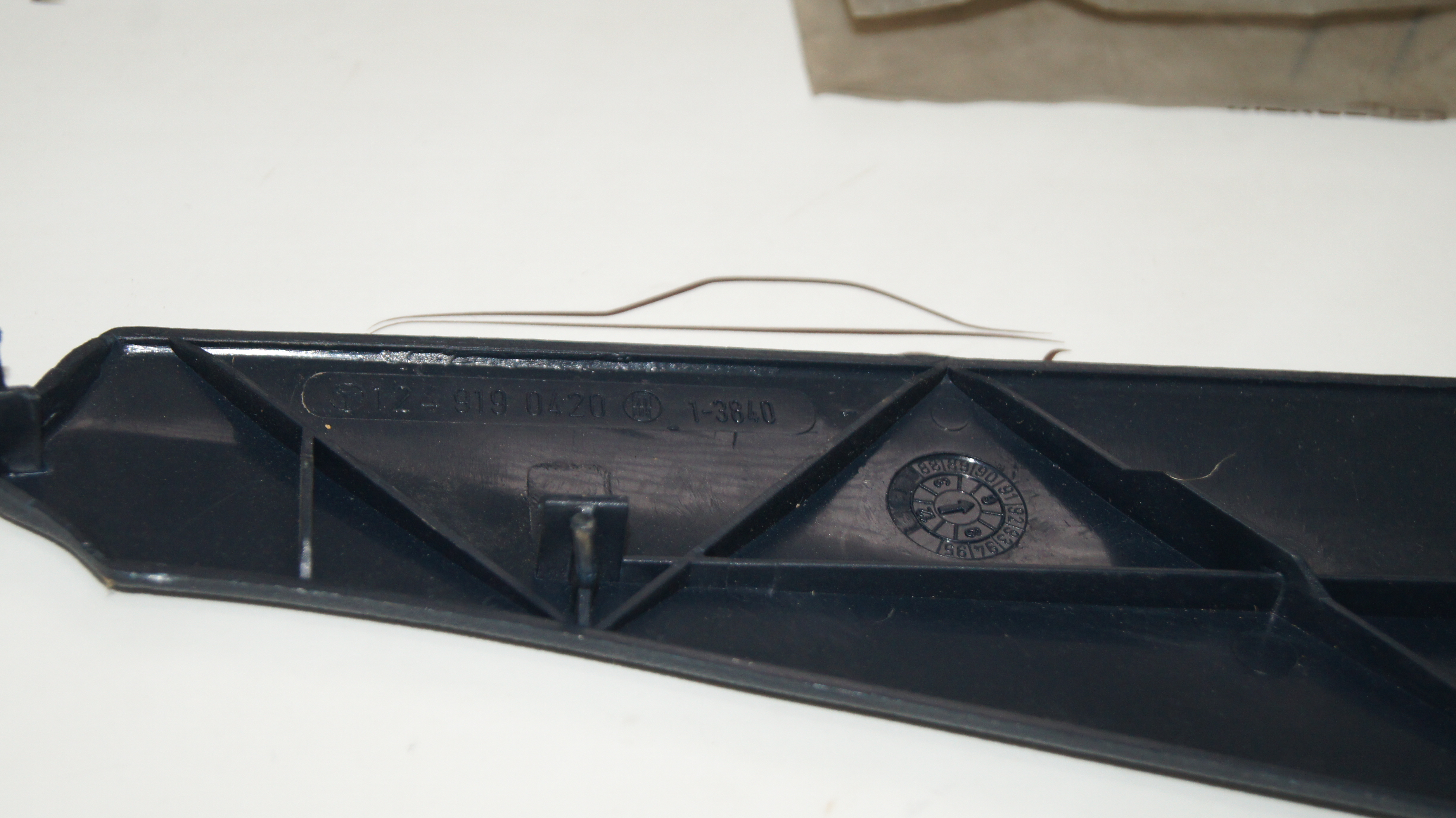 W201 W124 front seat right guide rail cover Genuine Mercedes Part W201 W124 front seat right guide rail cover Genuine Mercedes Part