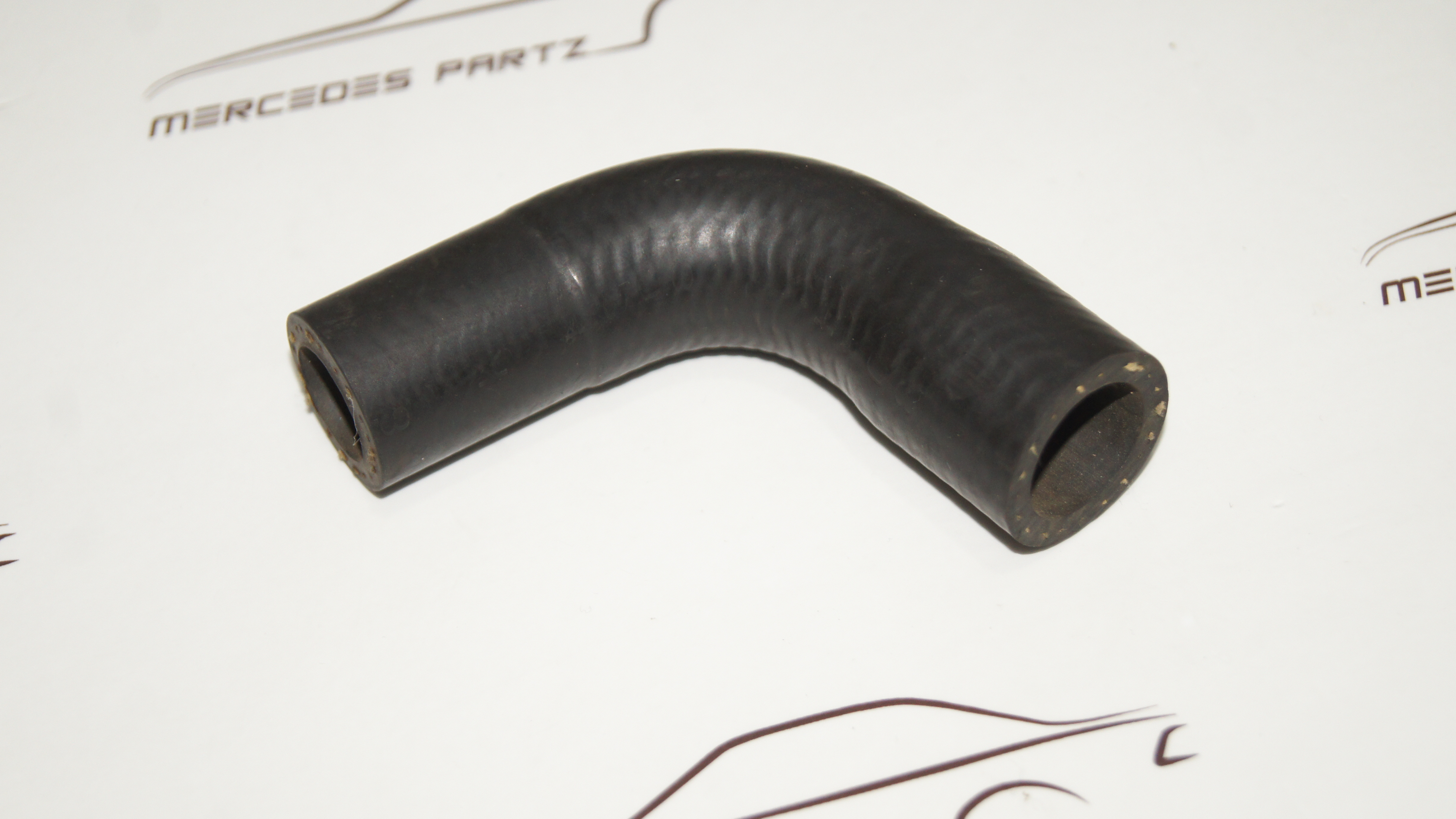 W140 heater hose , return right Genuine Mercedes Part W140 heater hose , return right Genuine Mercedes Part