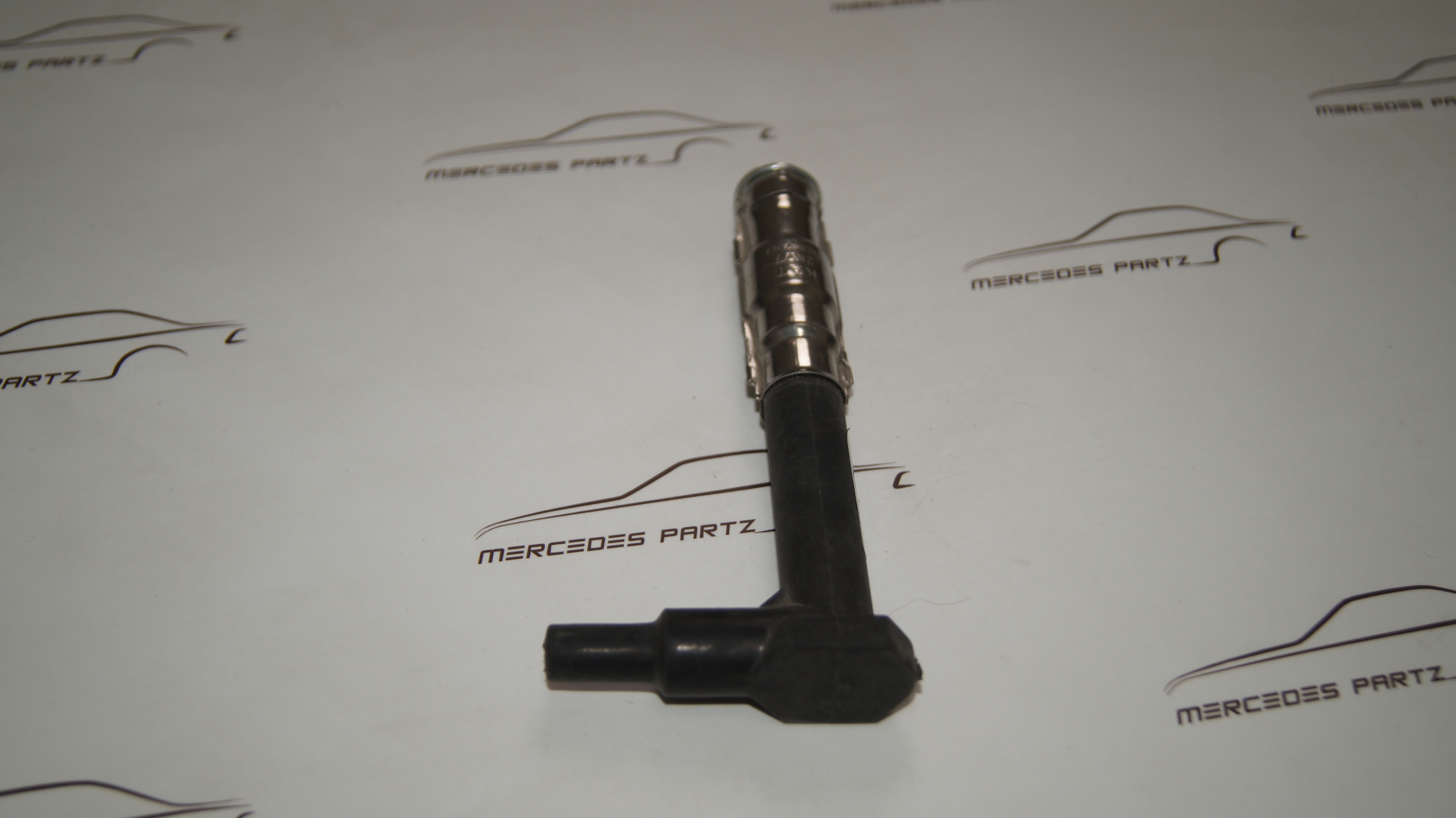 M102 spark plug suppressor plug KAT M102 spark plug suppressor plug KAT