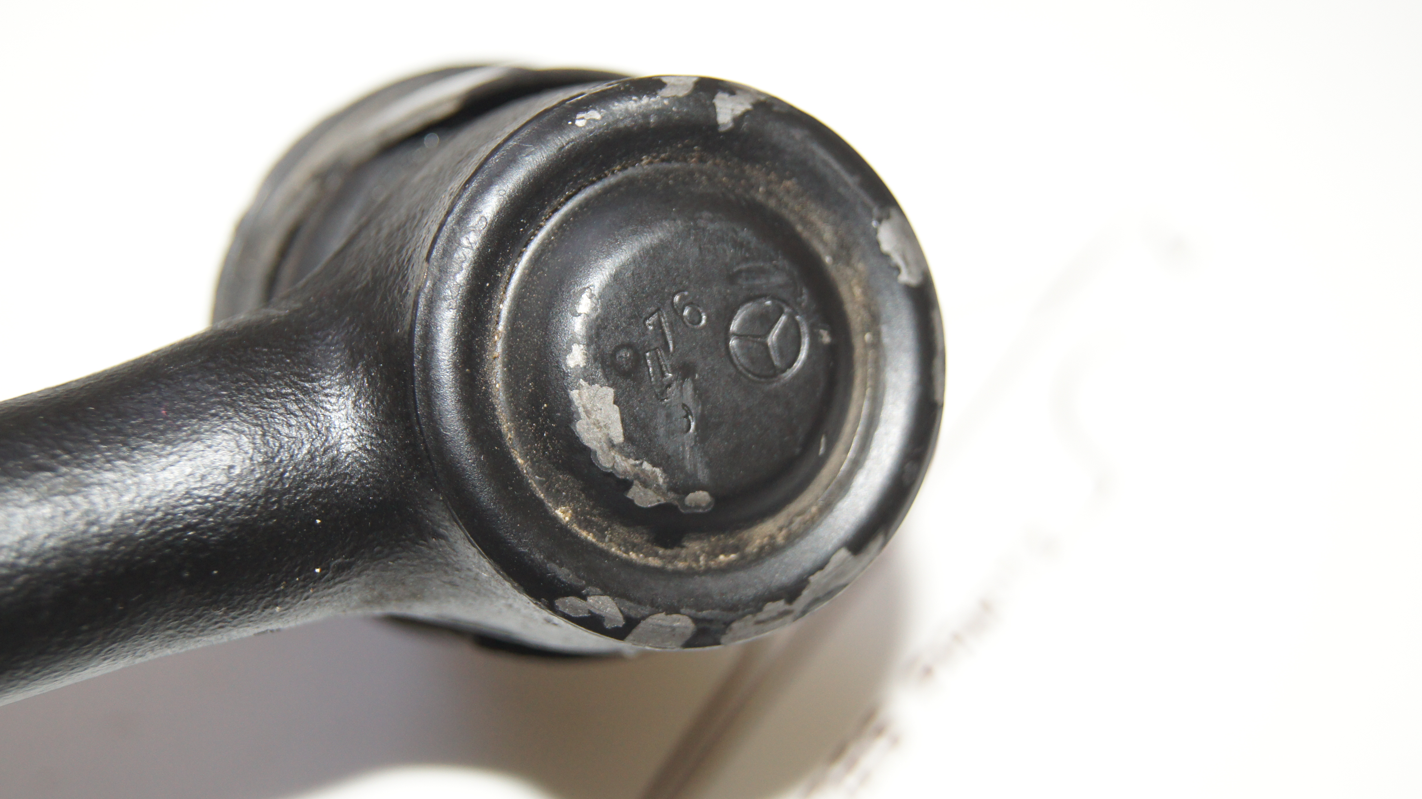 W116 W123 steering drag link Genuine Mercedes Part W116 W123 steering drag link Genuine Mercedes Part