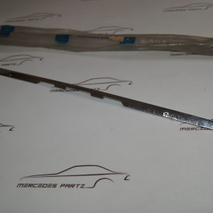 W116 dashboard garnish moulding