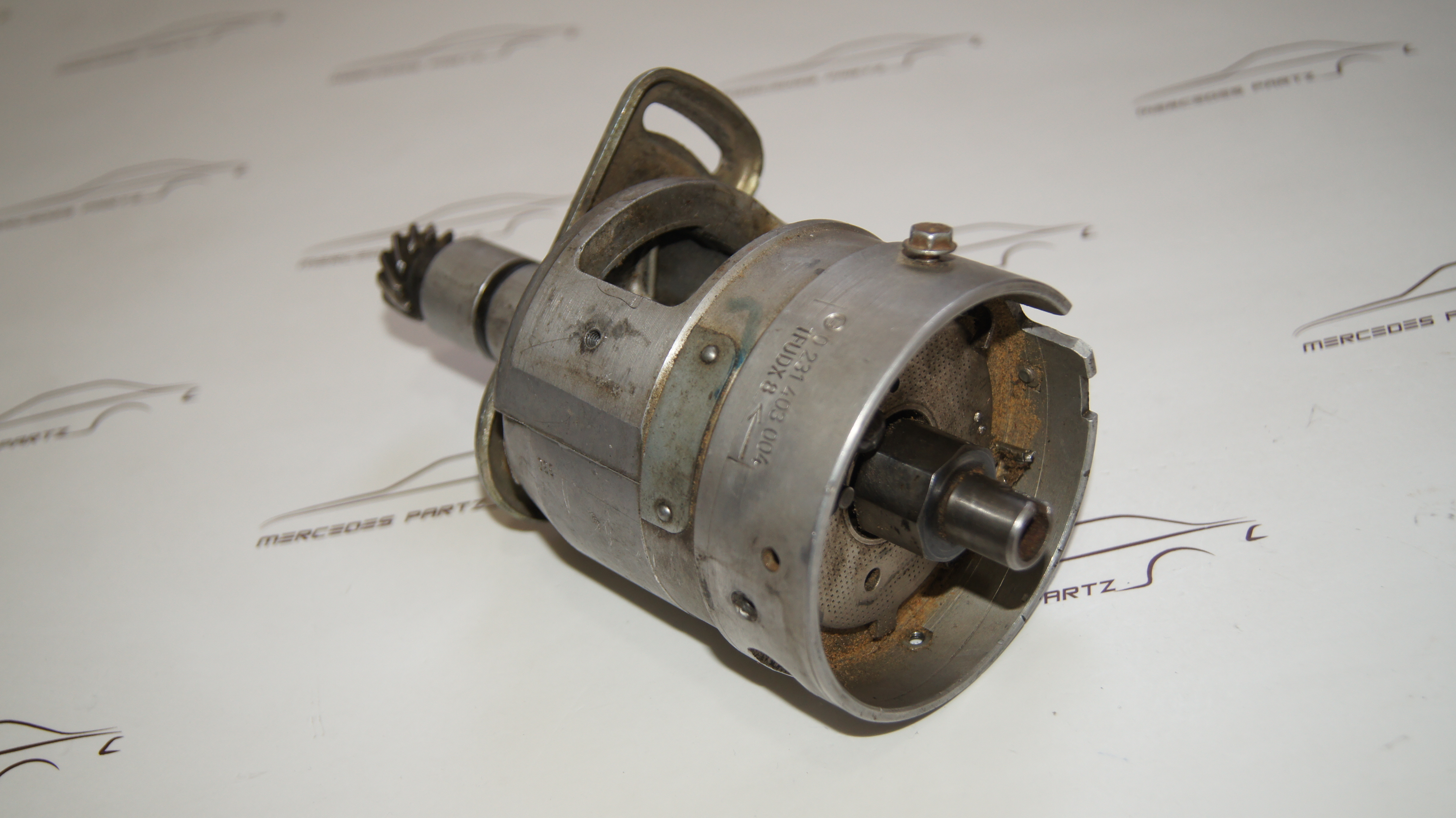 M117 4.5 ignition distributor (used) - mercedespartz