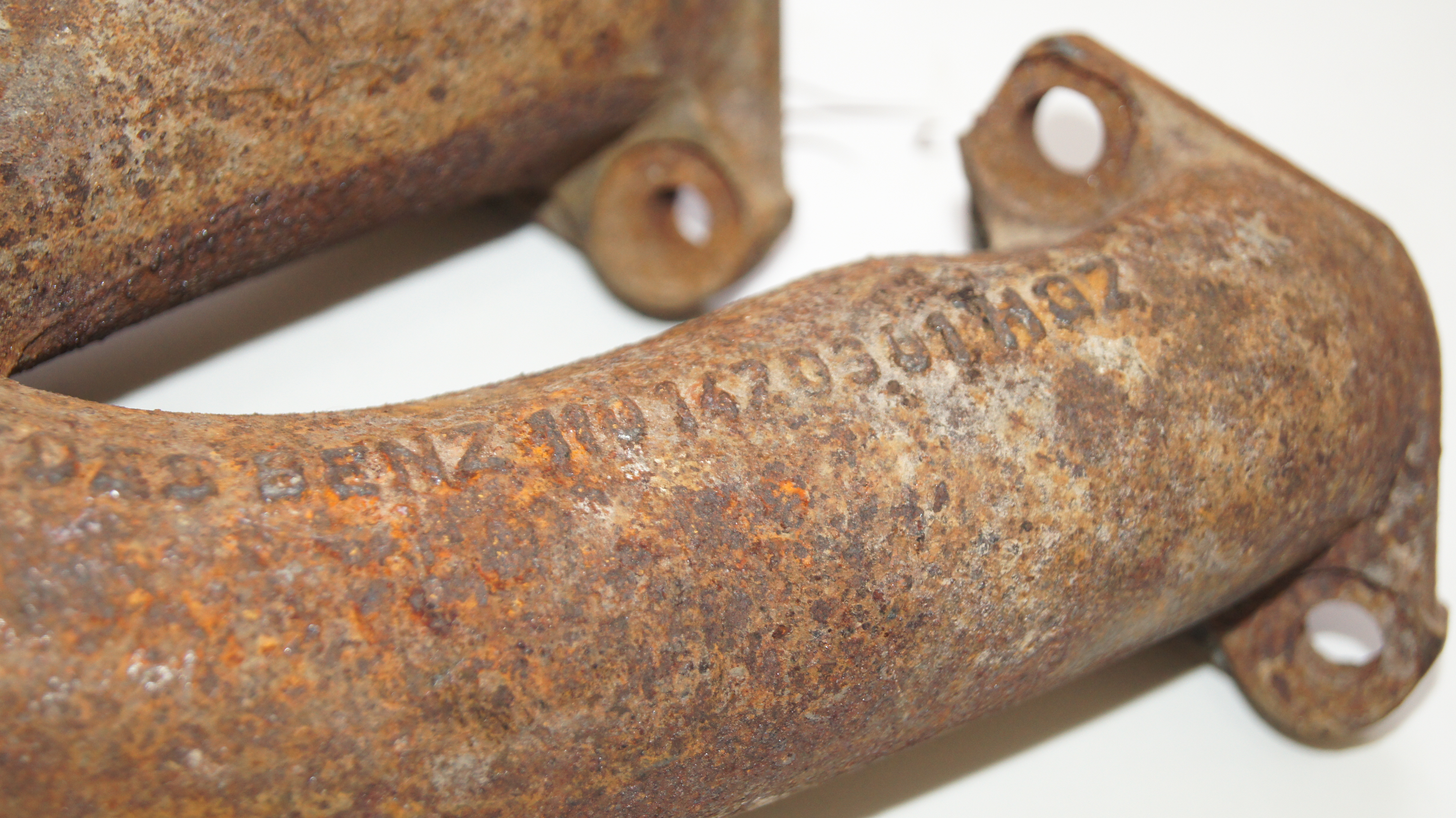 M110 exhaust manifold USED Genuine Mercedes Part M110 exhaust manifold USED Genuine Mercedes Part